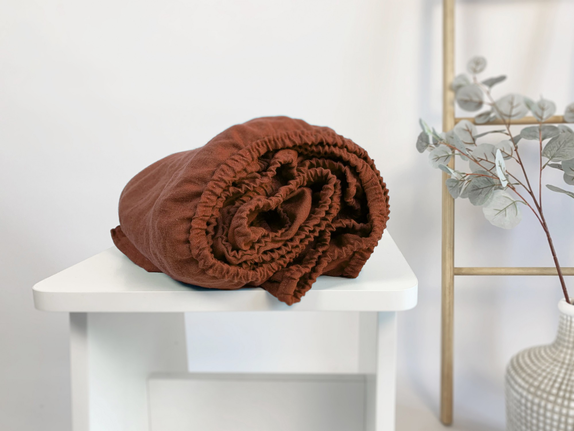 

Льняная простынь на резинке TouchableLinen 80x190x25 см Терракотовый
