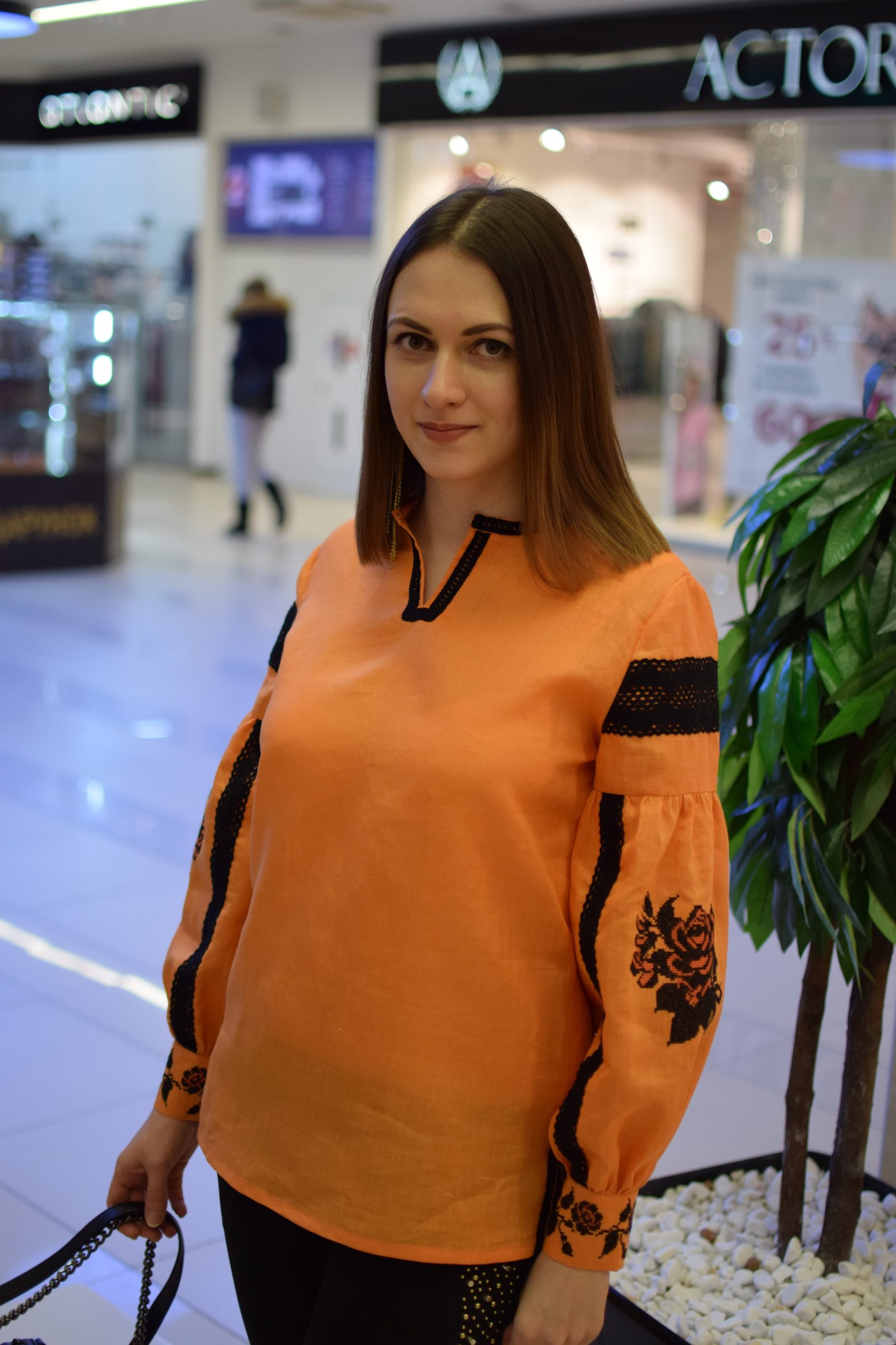 

Вишиванка UkrLook жіноча "Orange roses"  Оранжева, Вишиванка UkrLook жіноча "Orange roses" L Оранжева