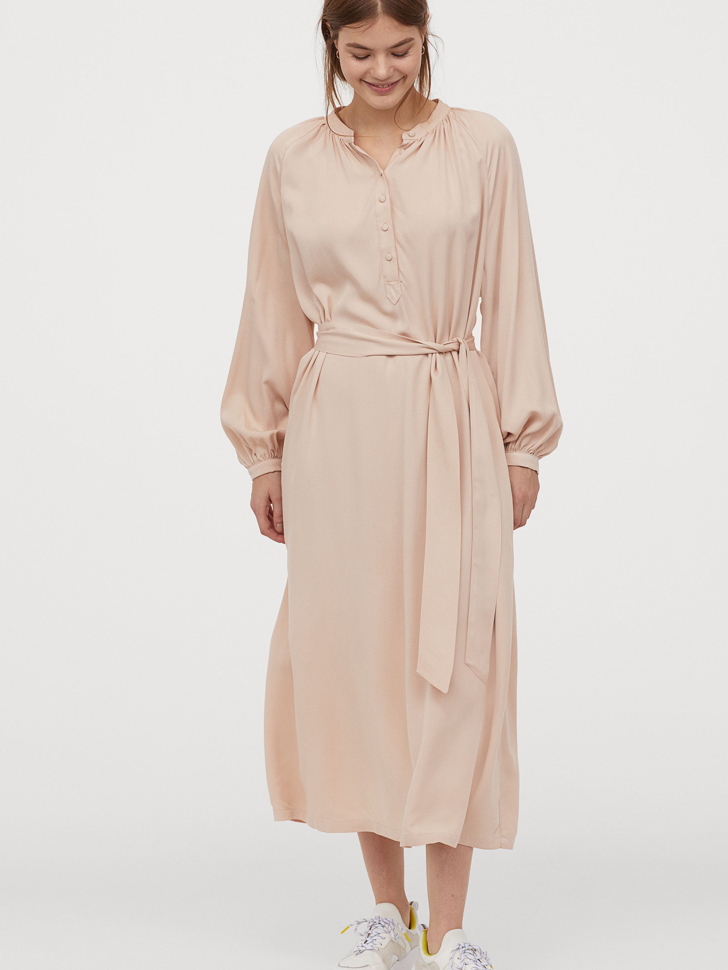 

Платье H&M 0787237-0 46 Светло-бежевое