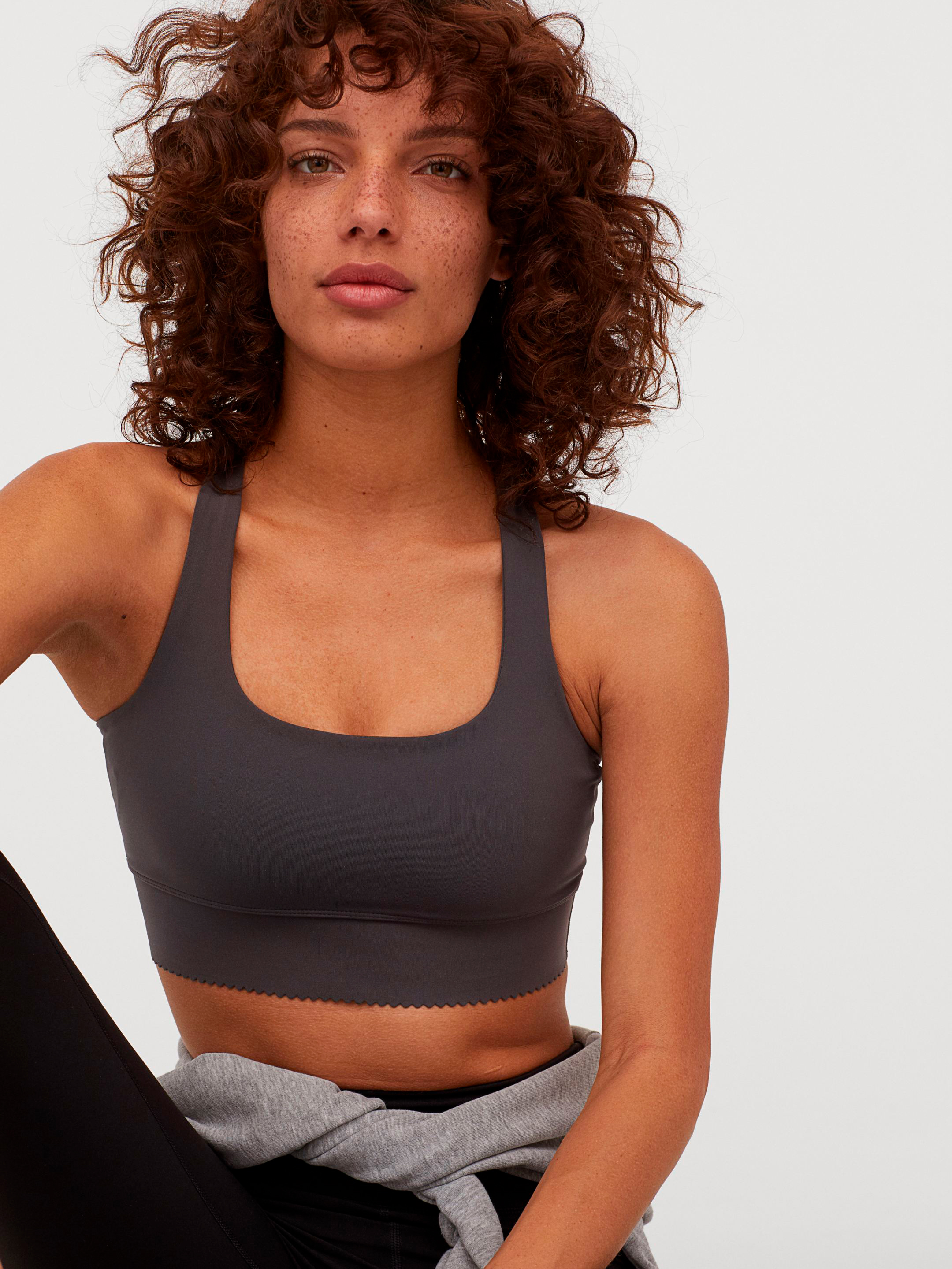 

Спортивный топ H&M 2112-8517741 S Серый
