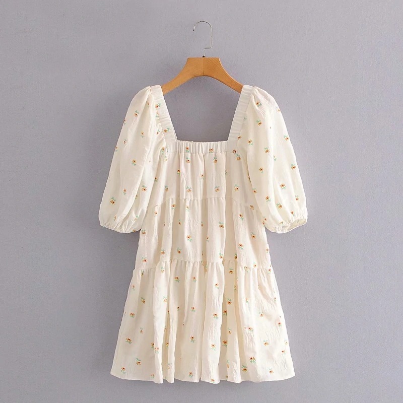 

Плаття жіночe з квітковим принтом Small flower Berni Fashion (M) Молочний