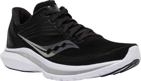 

Женские кроссовки Saucony Kinvara 12 Running Sneaker Black/Silver 40.5