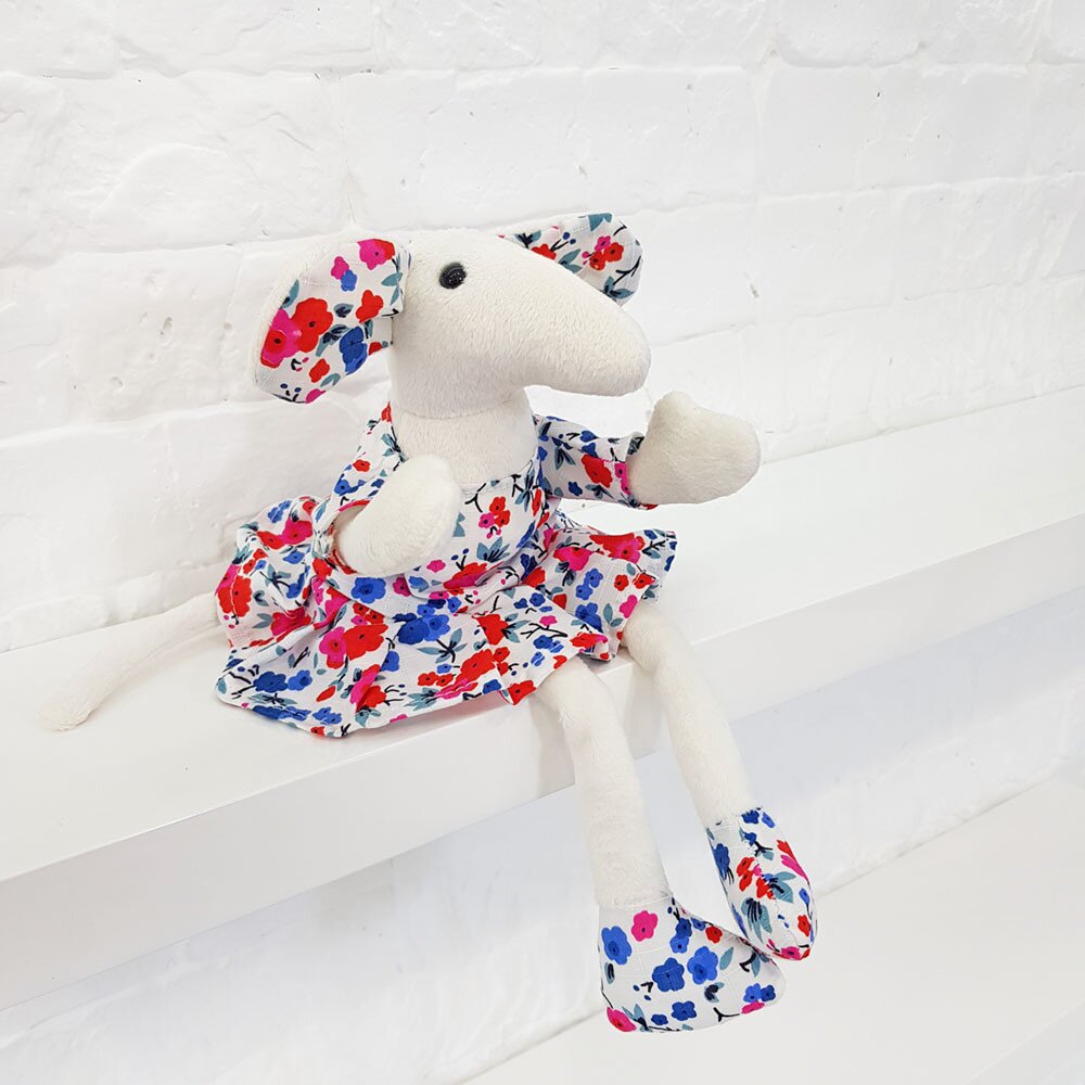 

Мягкая игрушка Zolushka Мышь мама 32см (557)