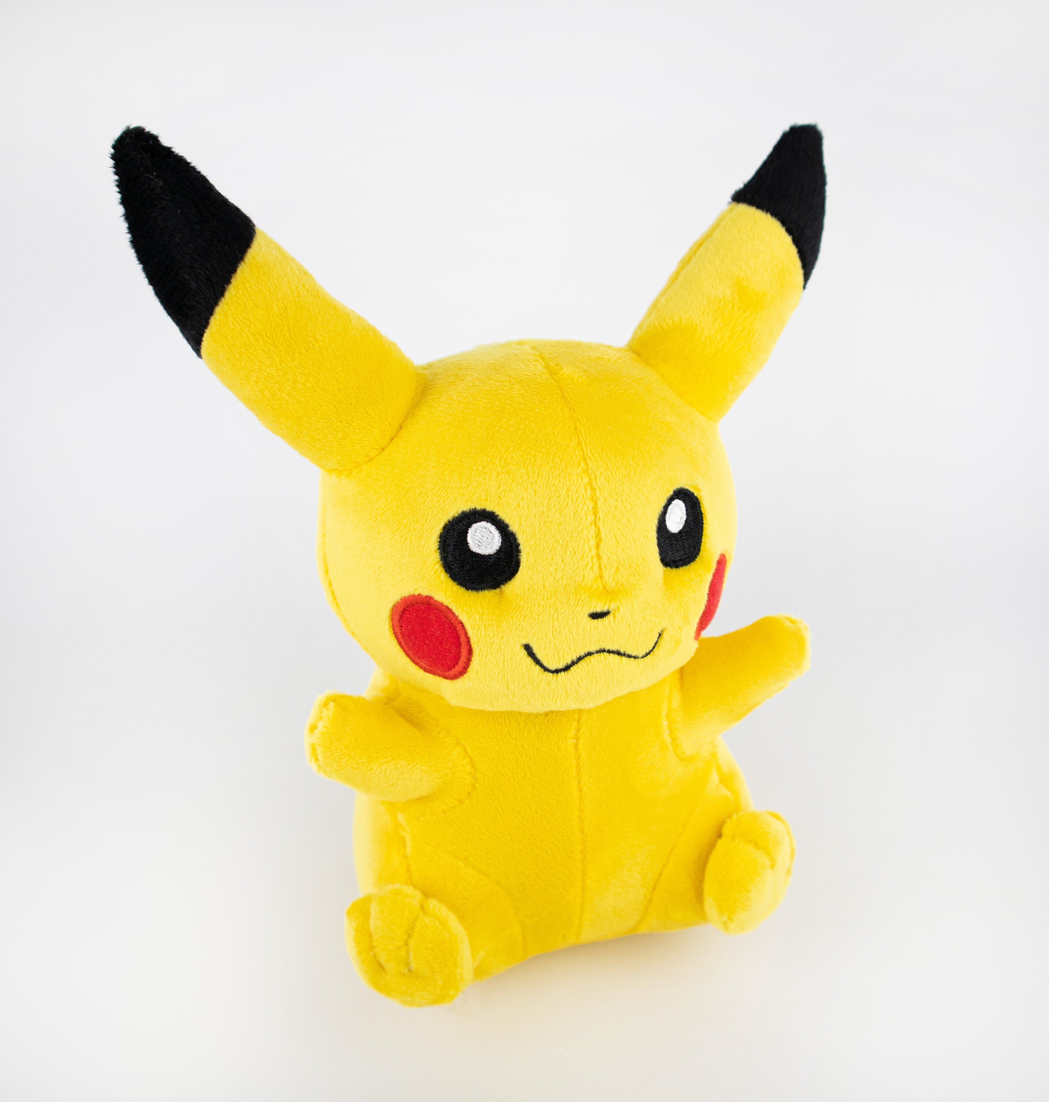 

Мягкая игрушка Weber Toys Покемон Пикачу с закрытым ртом 20см (6112)