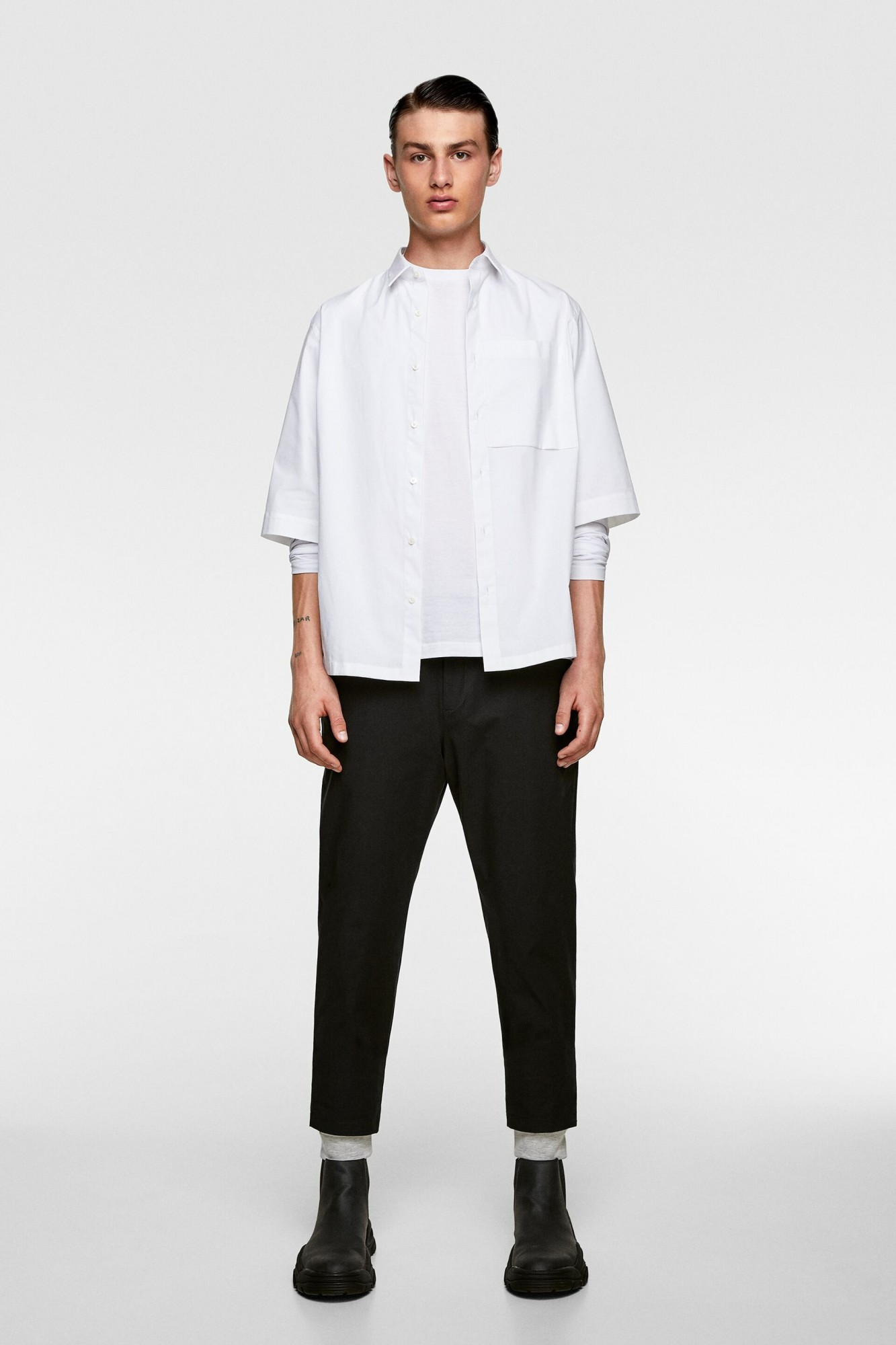 

Брюки Zara черные зауженные демисезонные 44 (5573 627 800)