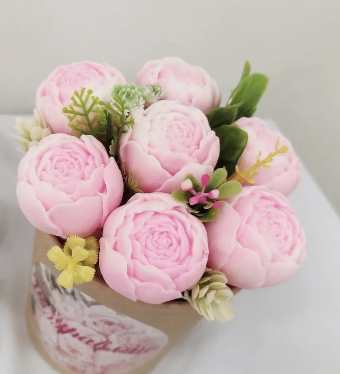 

Букет из мыла "Flower Infinity" Весенний ветер 270 г (00005)