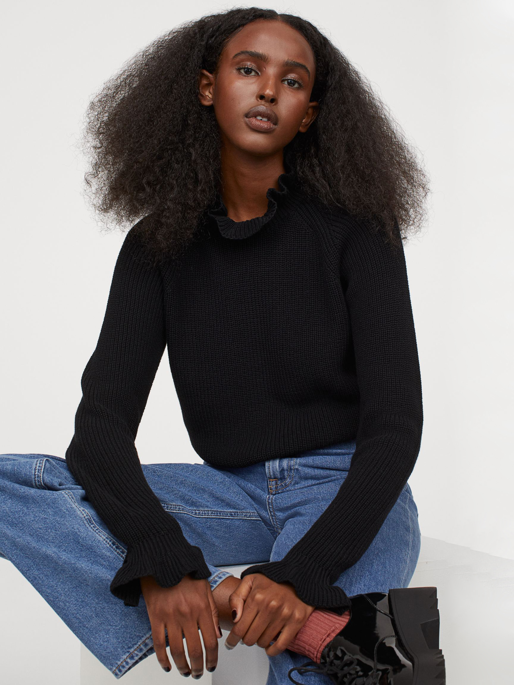 

Свитер H&M 1002-8786042 S Черный