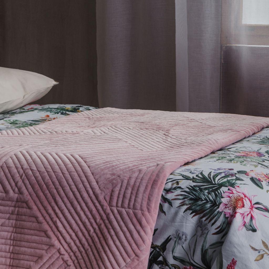 

Покрывало Home&You Minister 200 х 220 см Розовый