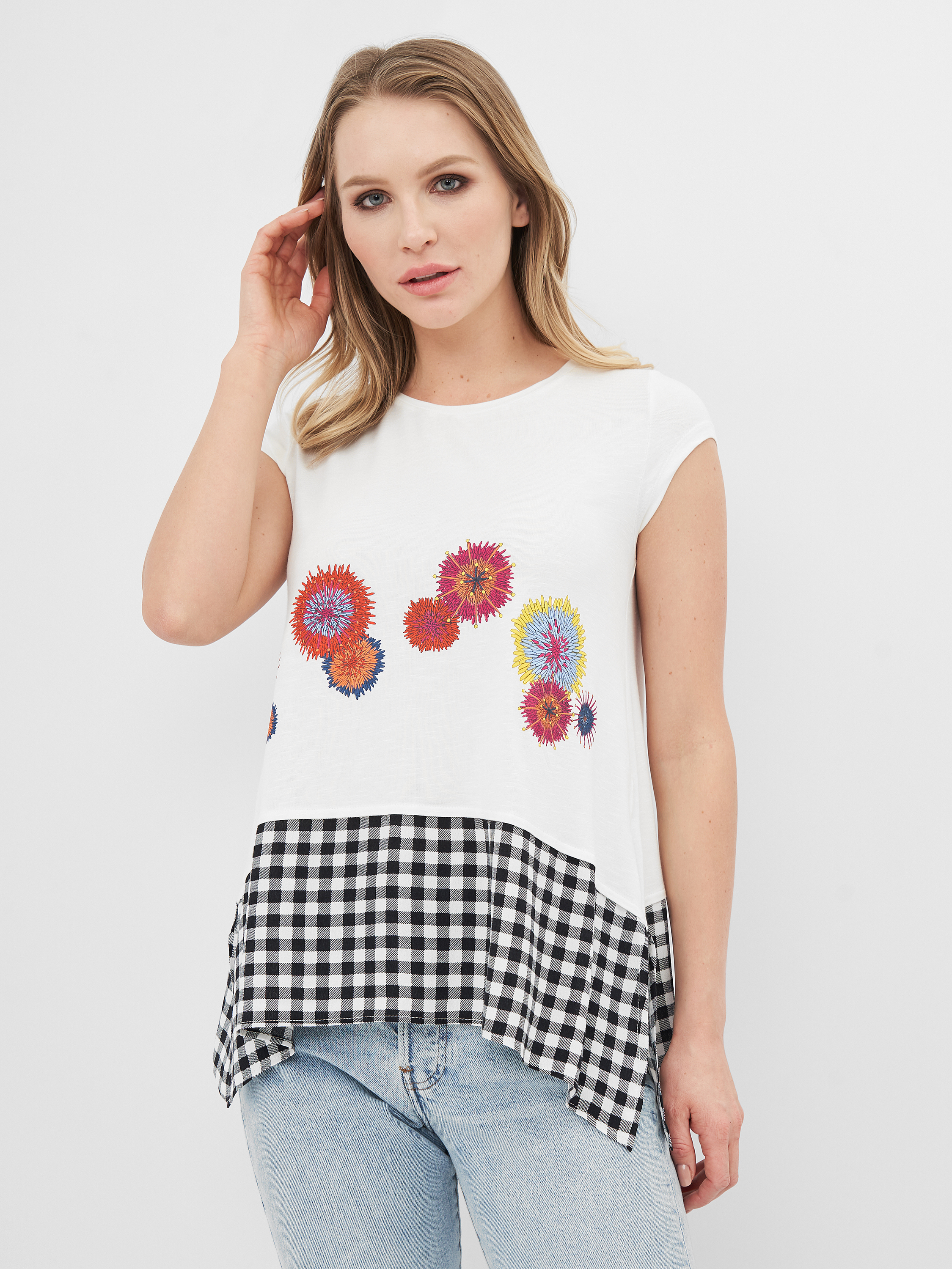 

Футболка Desigual 17WWTKWE/1000 S Белая с принтом в цветы