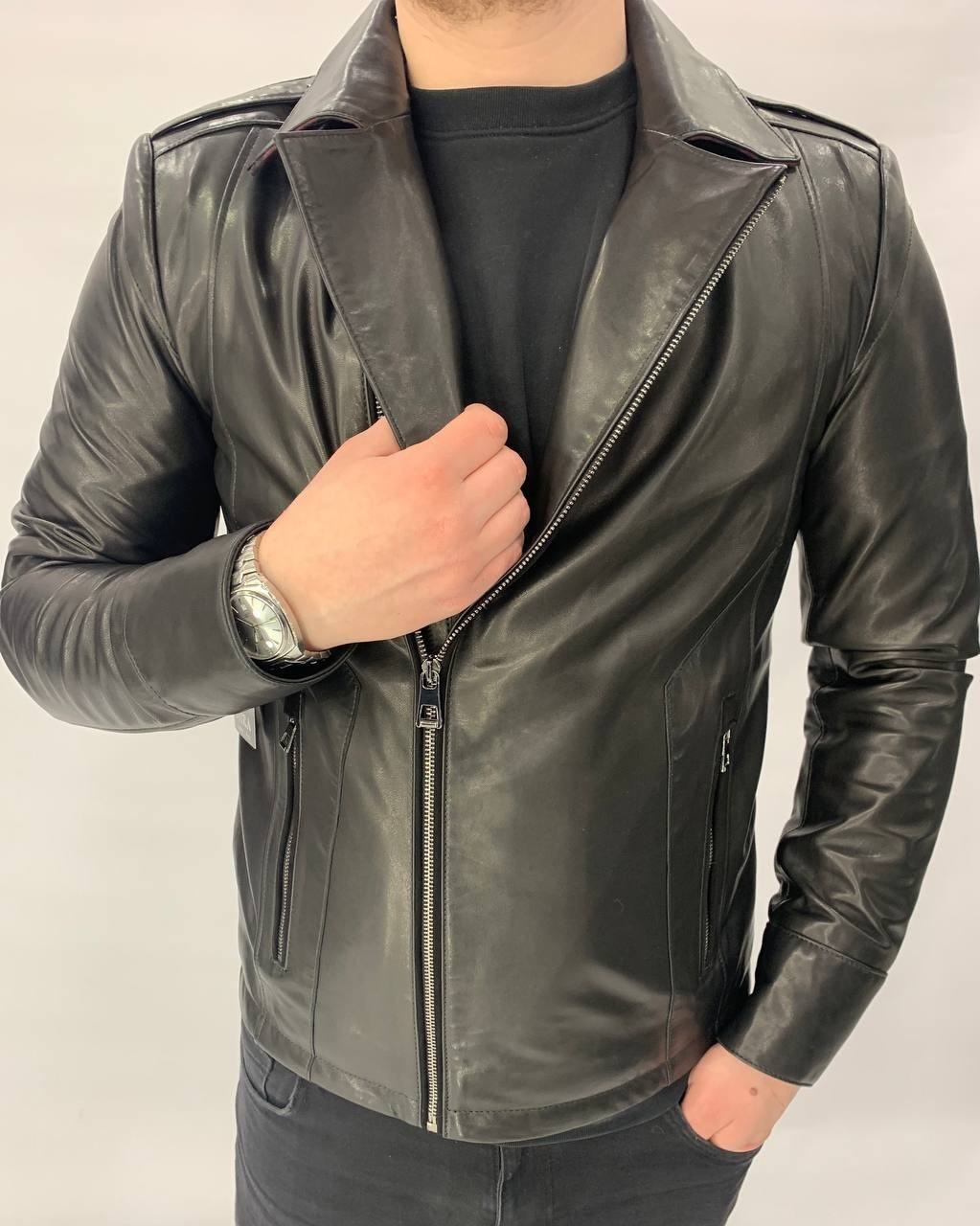 

Мужская кожаная куртка-косуха 6116 M черный