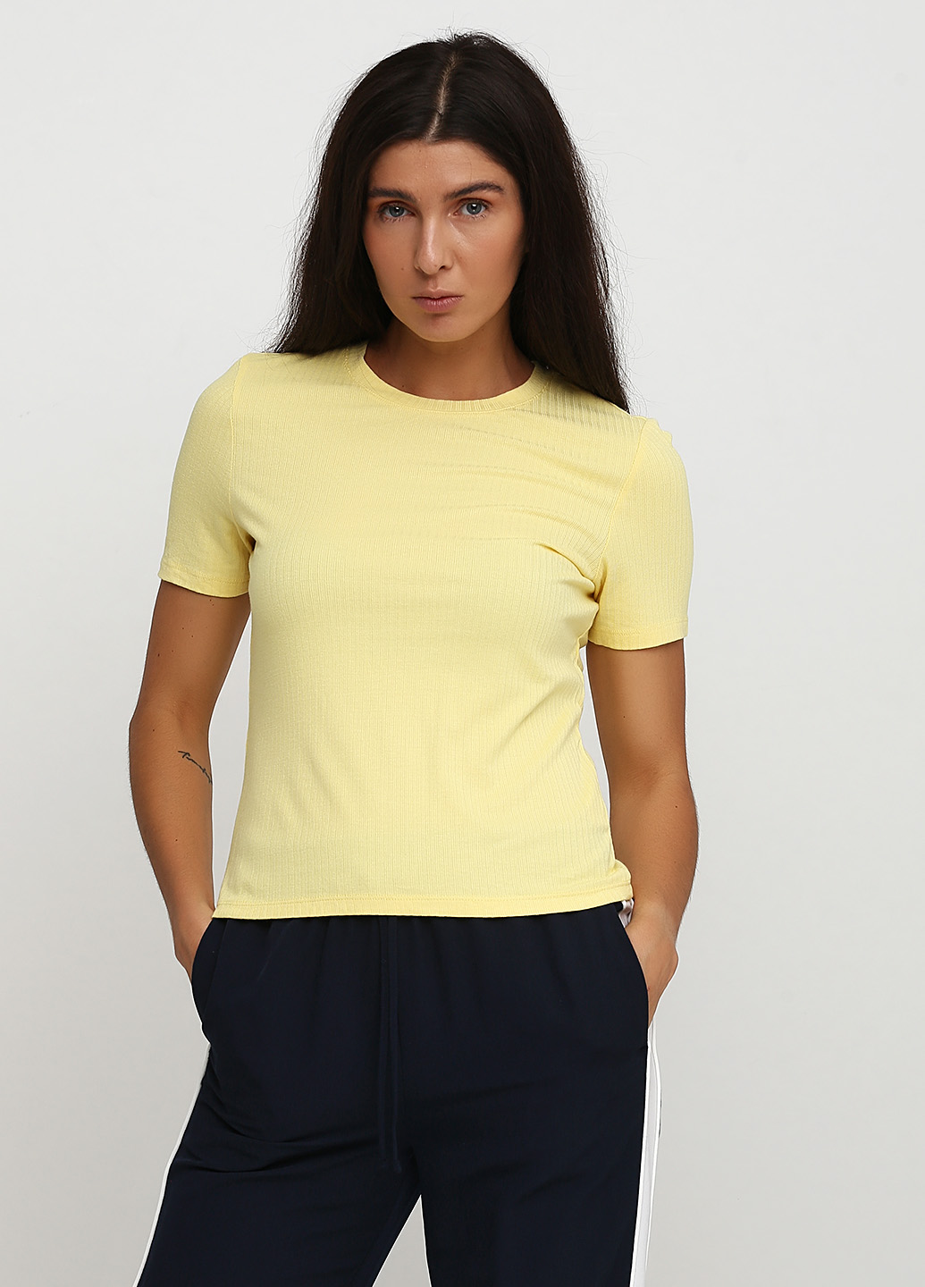 

Футболка Monki  Желтый 0572333_жел_02, Футболка Monki XS Желтый 0572333_жел_02
