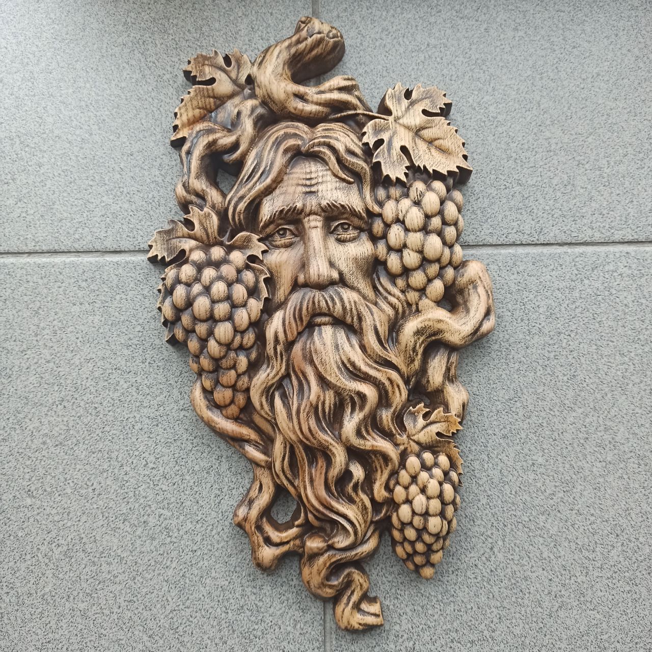 

Барельеф "Бог виноделия Дионис", Atributlux, 30*16,8 см резной из дерева