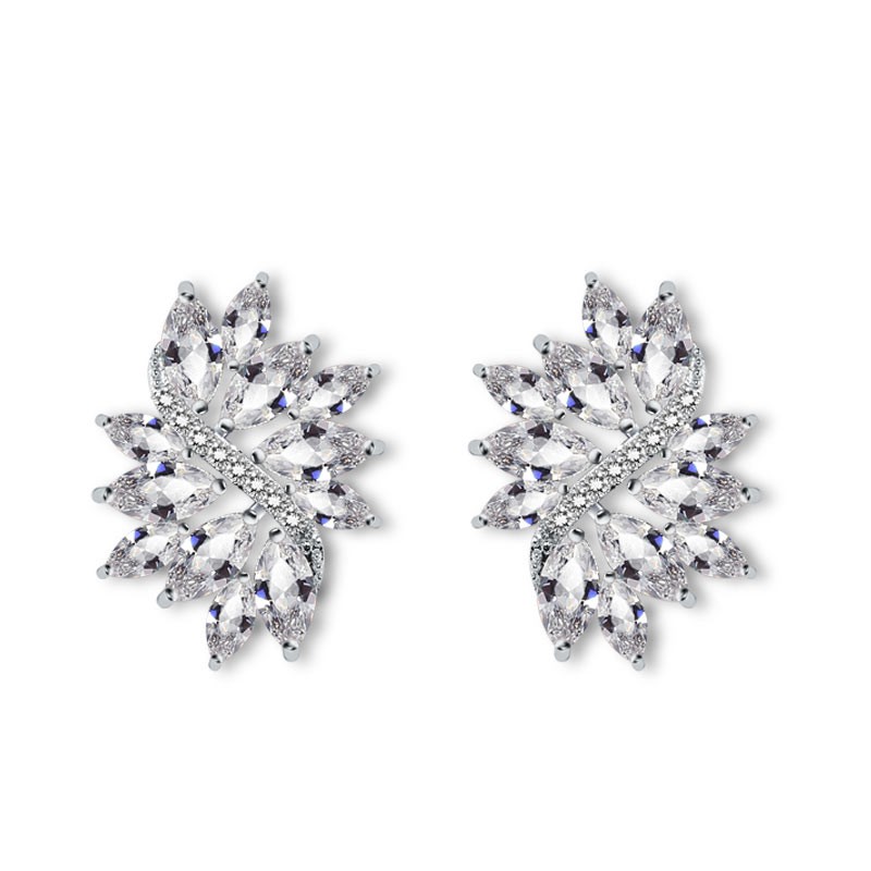 

Серьги гвоздики с фианитами Джулия 8044