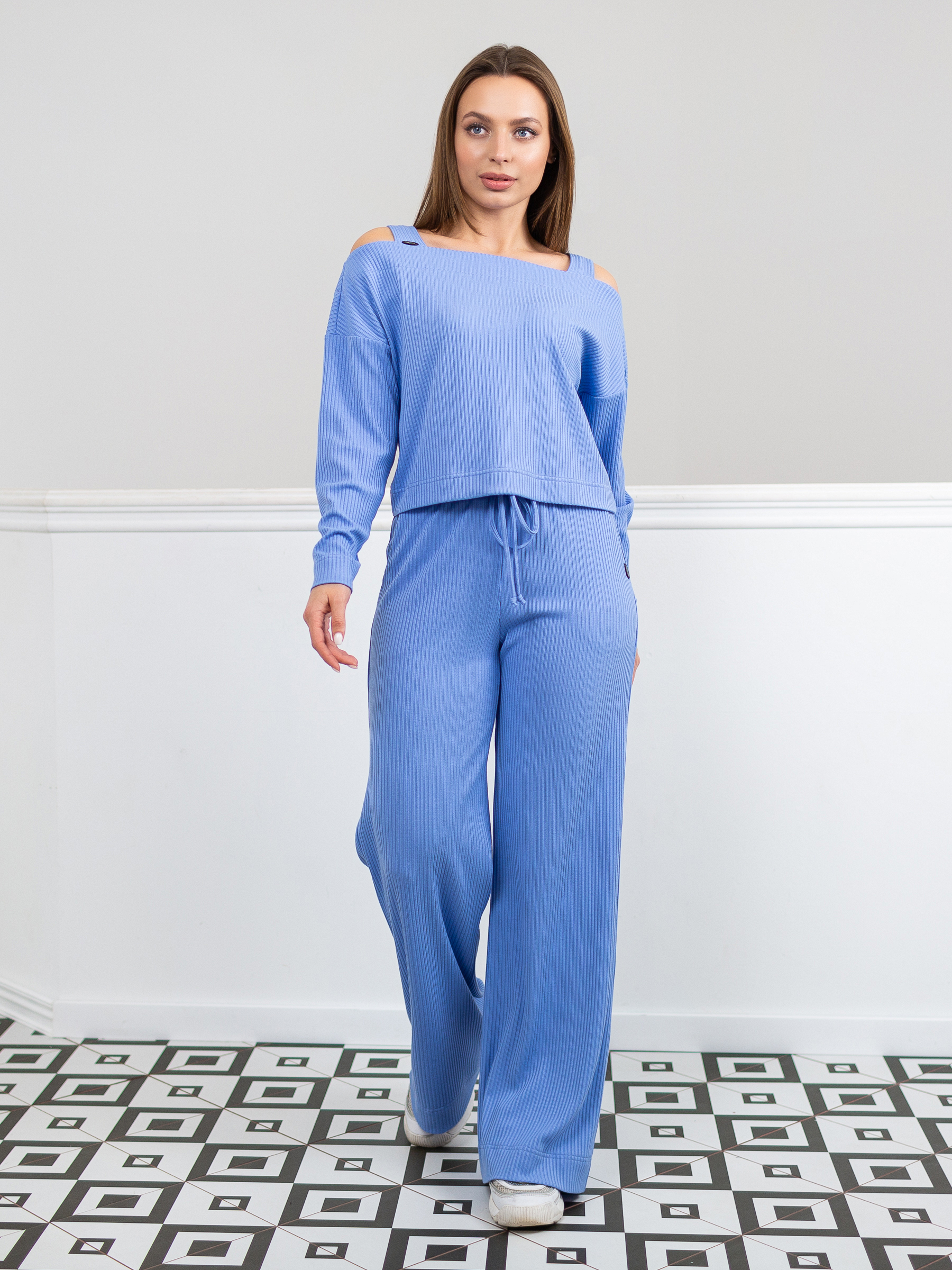 

Костюм брючный "Лаут" (голубой) -(L-XL, Костюм брючный "Лаут" (голубой) 48-50(L-XL)