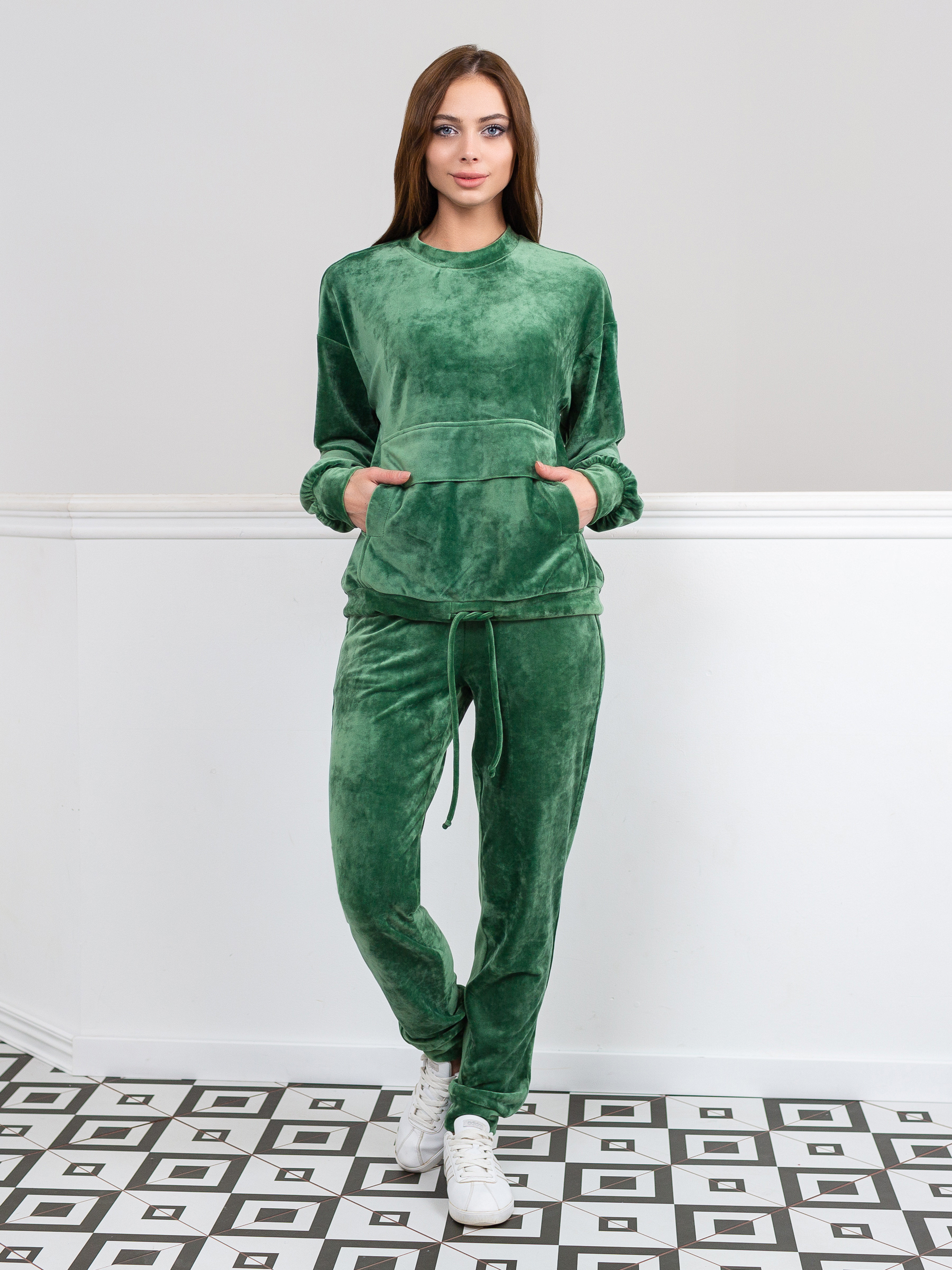 

Велюровый костюм "Итан" (светло-оливковый) -(L-XL, Велюровый костюм "Итан" (светло-оливковый) 48-50(L-XL)