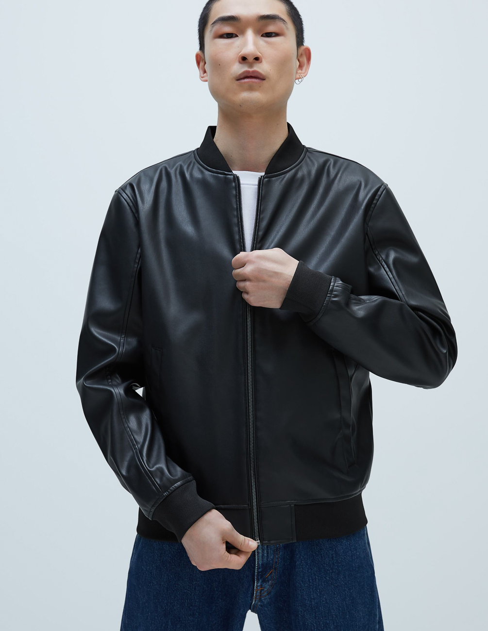 

Бомбер Zara М0108888 (3918/400/800) цвет черный L