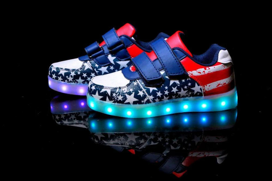 

Кроссовки светящиеся детские American Flag д 30