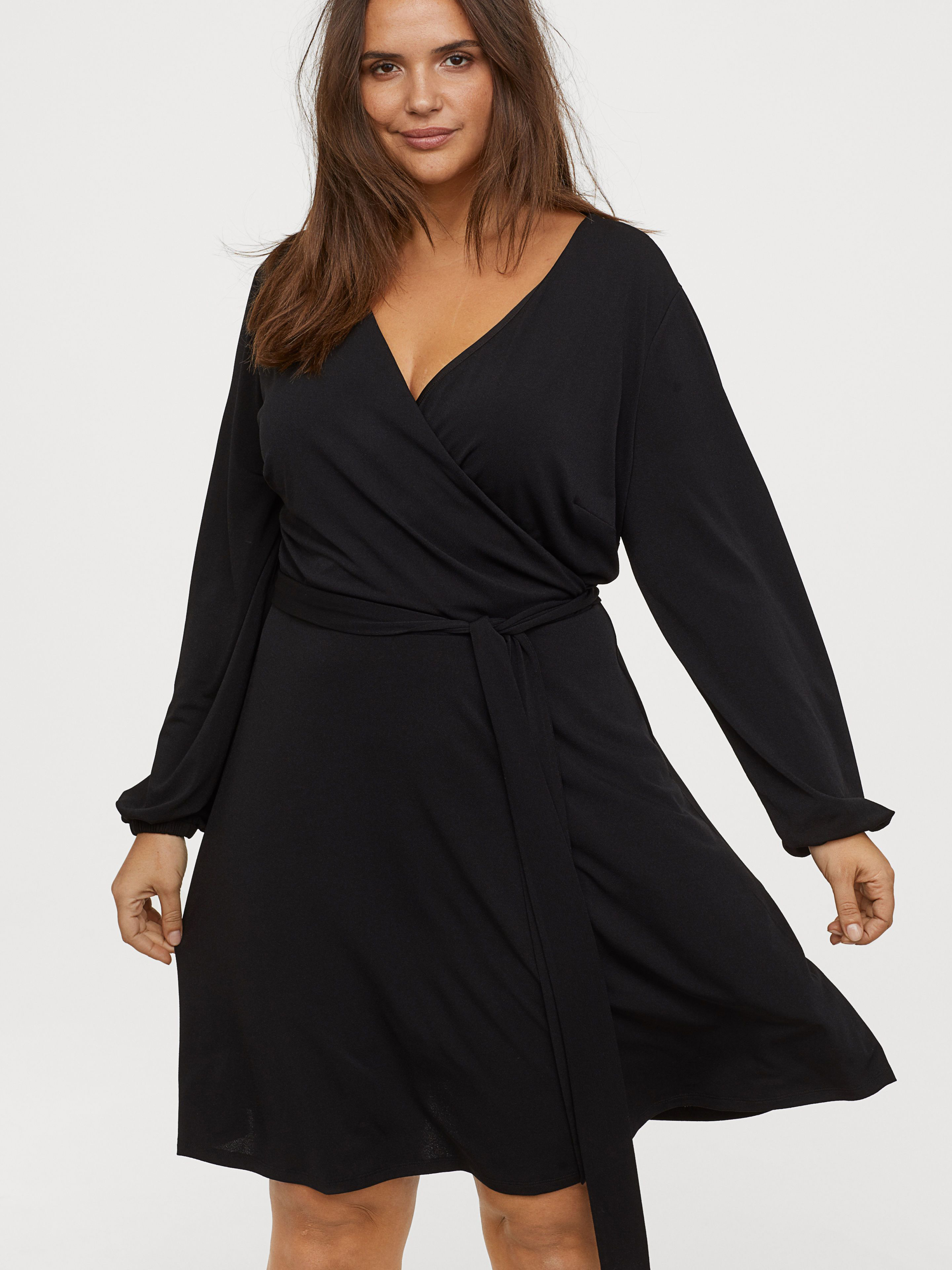 

Платье H&M 0740606-9 2XL Черное
