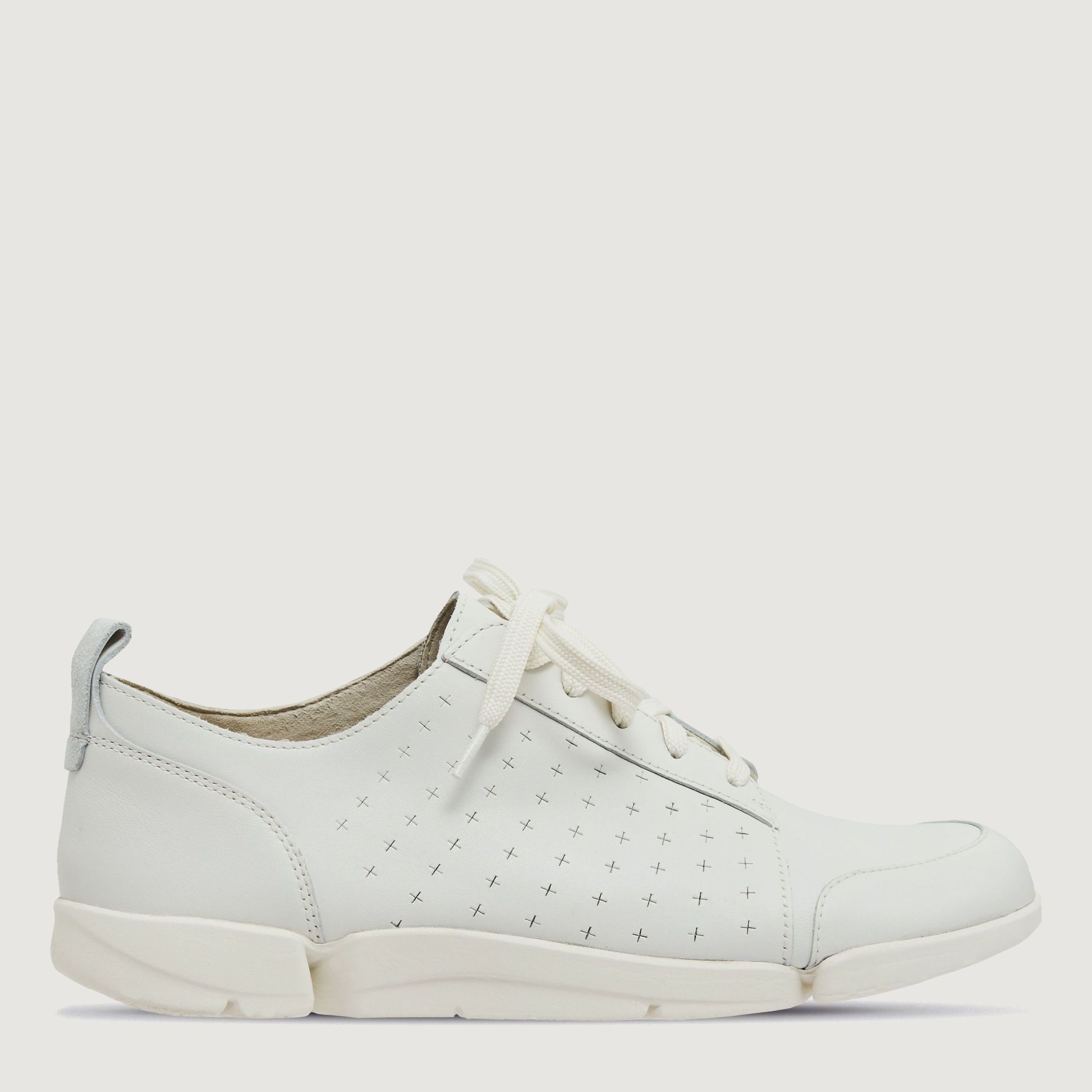 

Кроссовки Clarks 2615-0402 37.5 (23.3 см) Белые