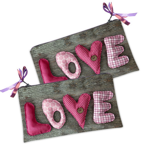 

Косметичка женская Presentville Love из подушечек 20x12 см