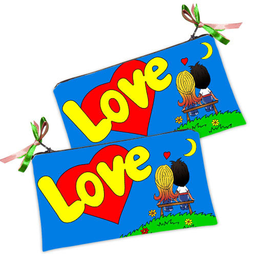 

Косметичка женская Presentville Love is... синяя 20x12 см