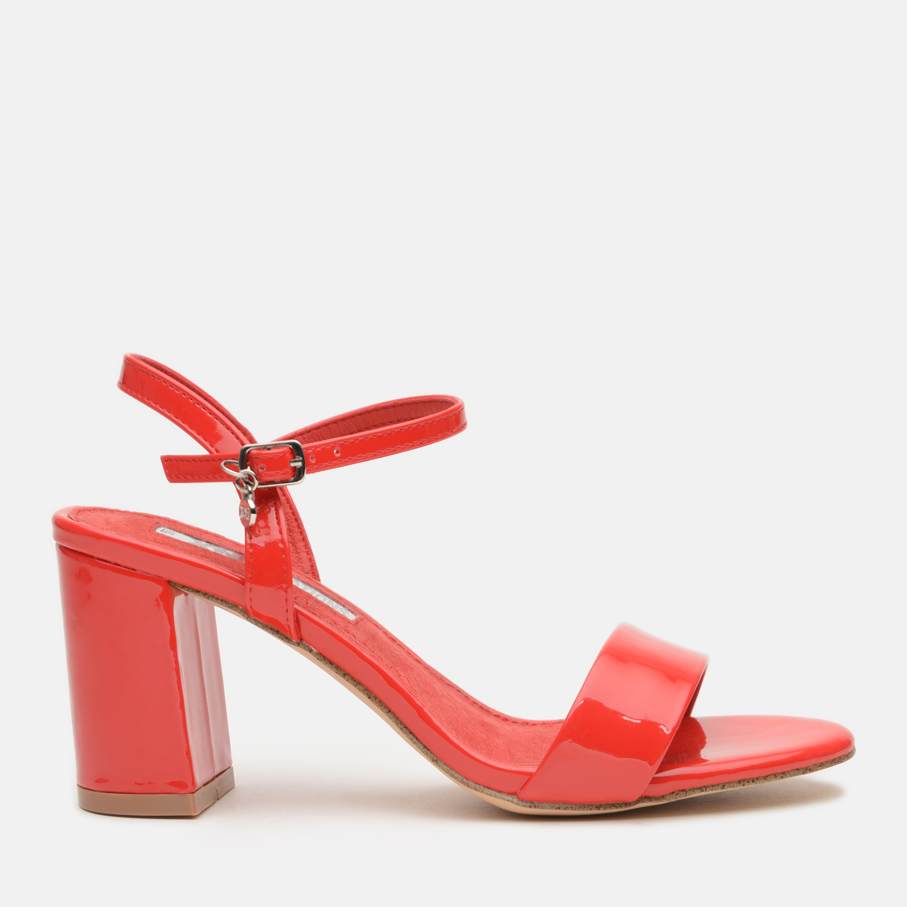 

Босоножки XTI Patent Ladies Sandals 32033-5 39 24.5 см Красные