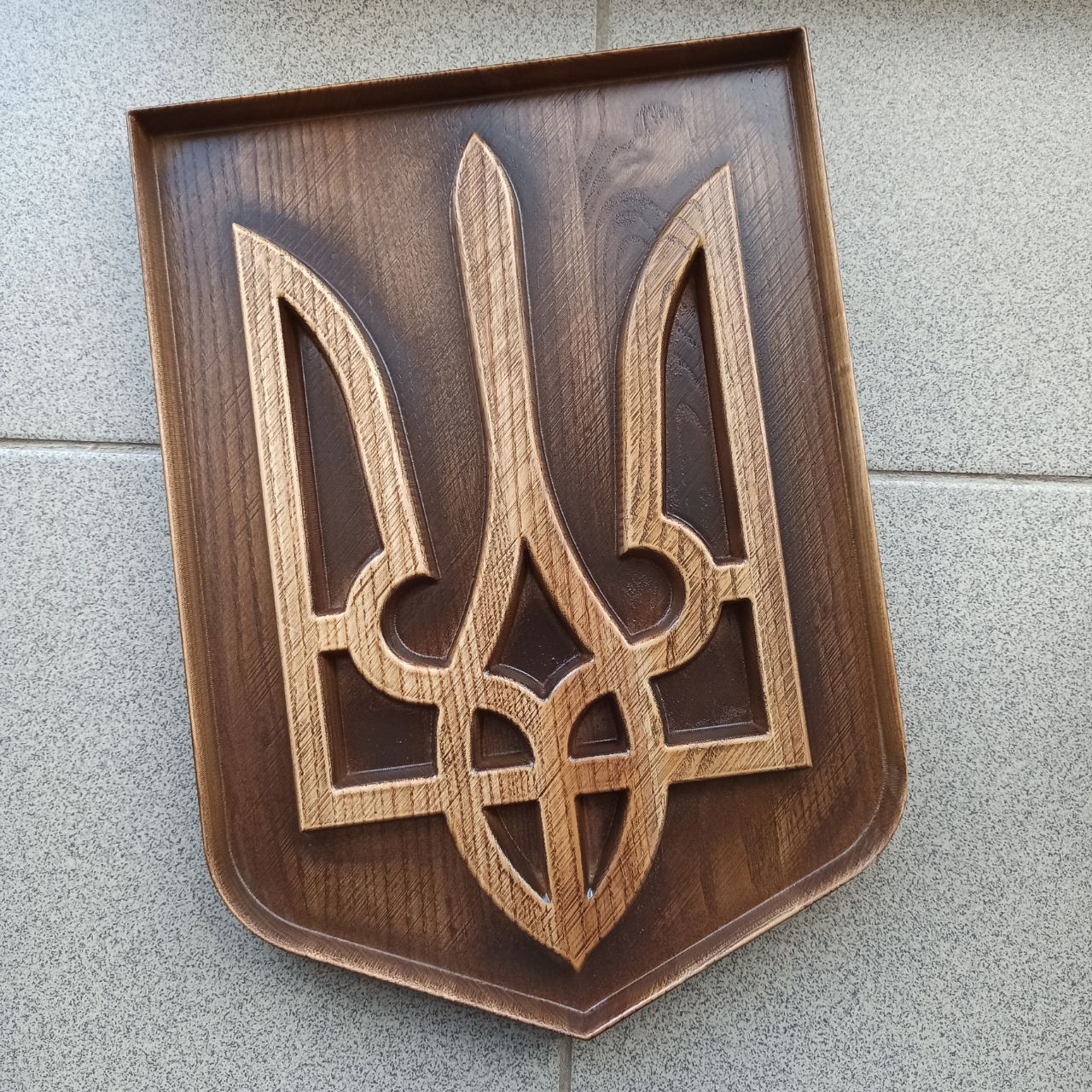 

Барельеф "Герб Украины тризубец", Atributlux,100*72,6 см резной из дерева