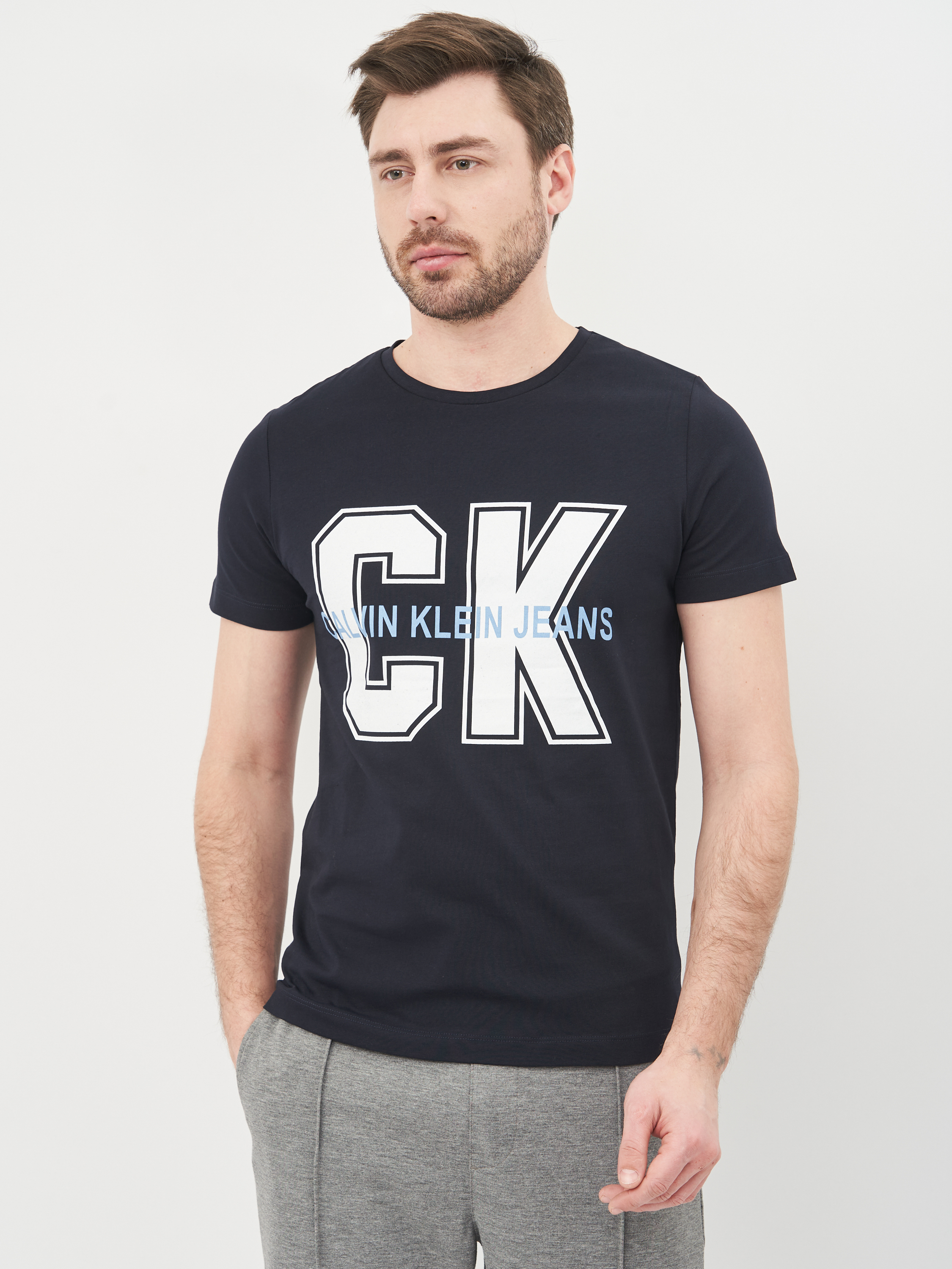 Акція на Футболка Calvin Klein Jeans 10561.1 S (44) Темно-синя від Rozetka