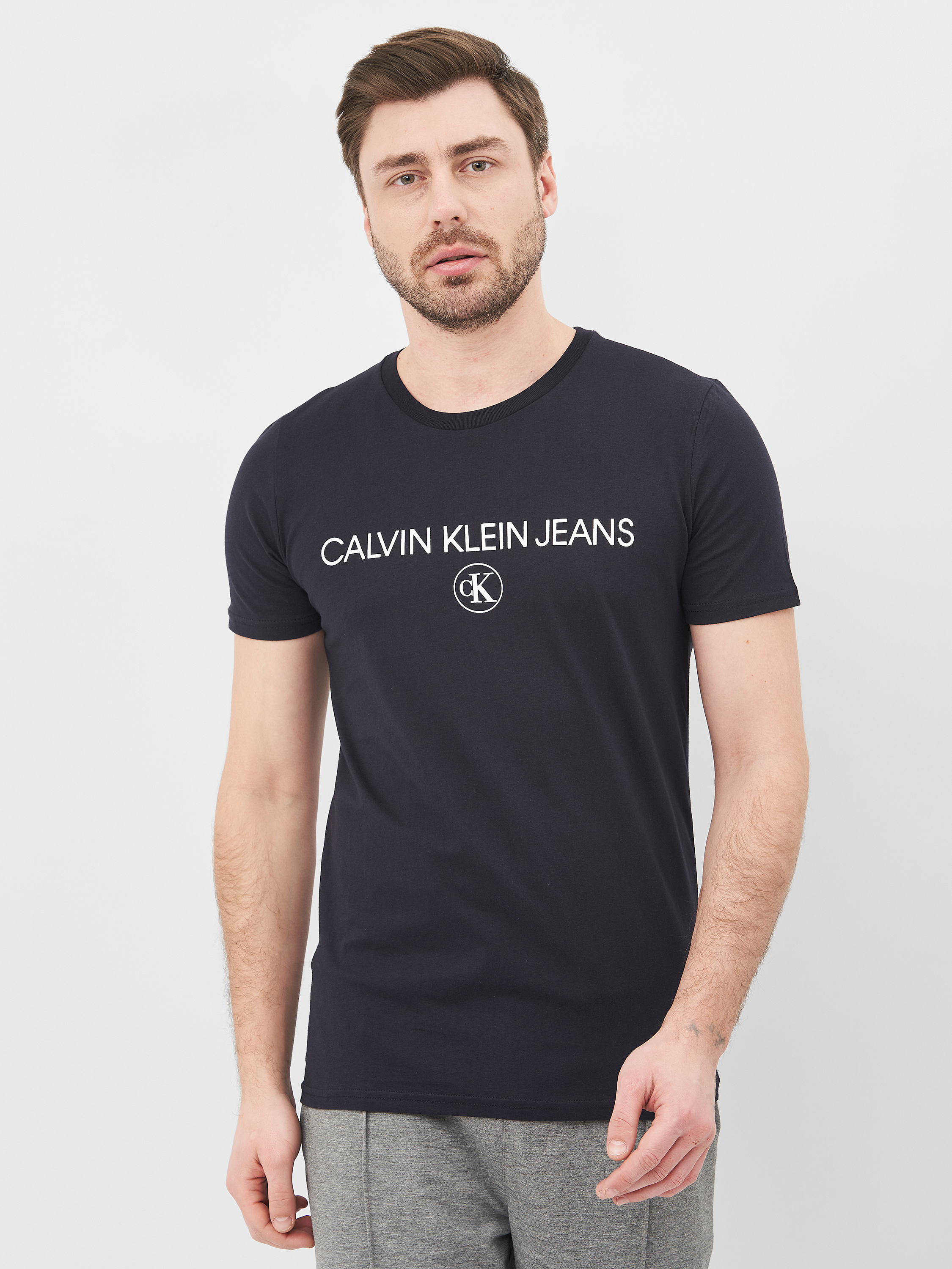 Акція на Футболка Calvin Klein Jeans 10568.3 S (44) Темно-синя від Rozetka