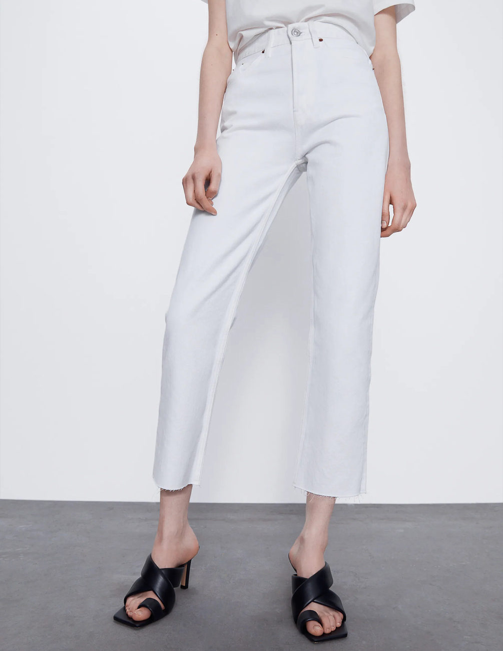

Джинсы Zara Ж1060611 (4365/031/251) цвет белый XS