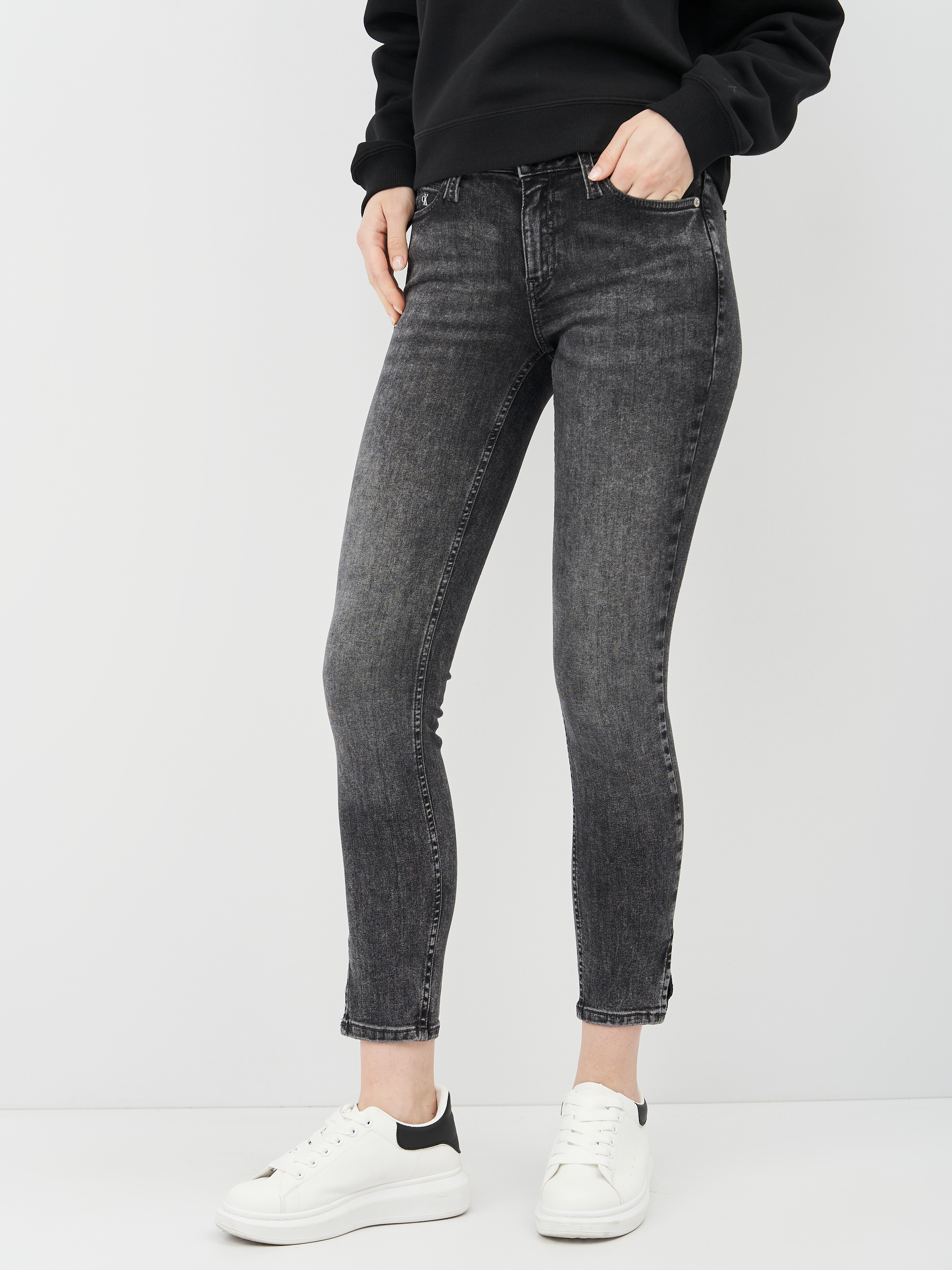 

Джинсы Calvin Klein Jeans Mid Rise Skinny Ankle J20J215402-1BZ 27 Denim Grey