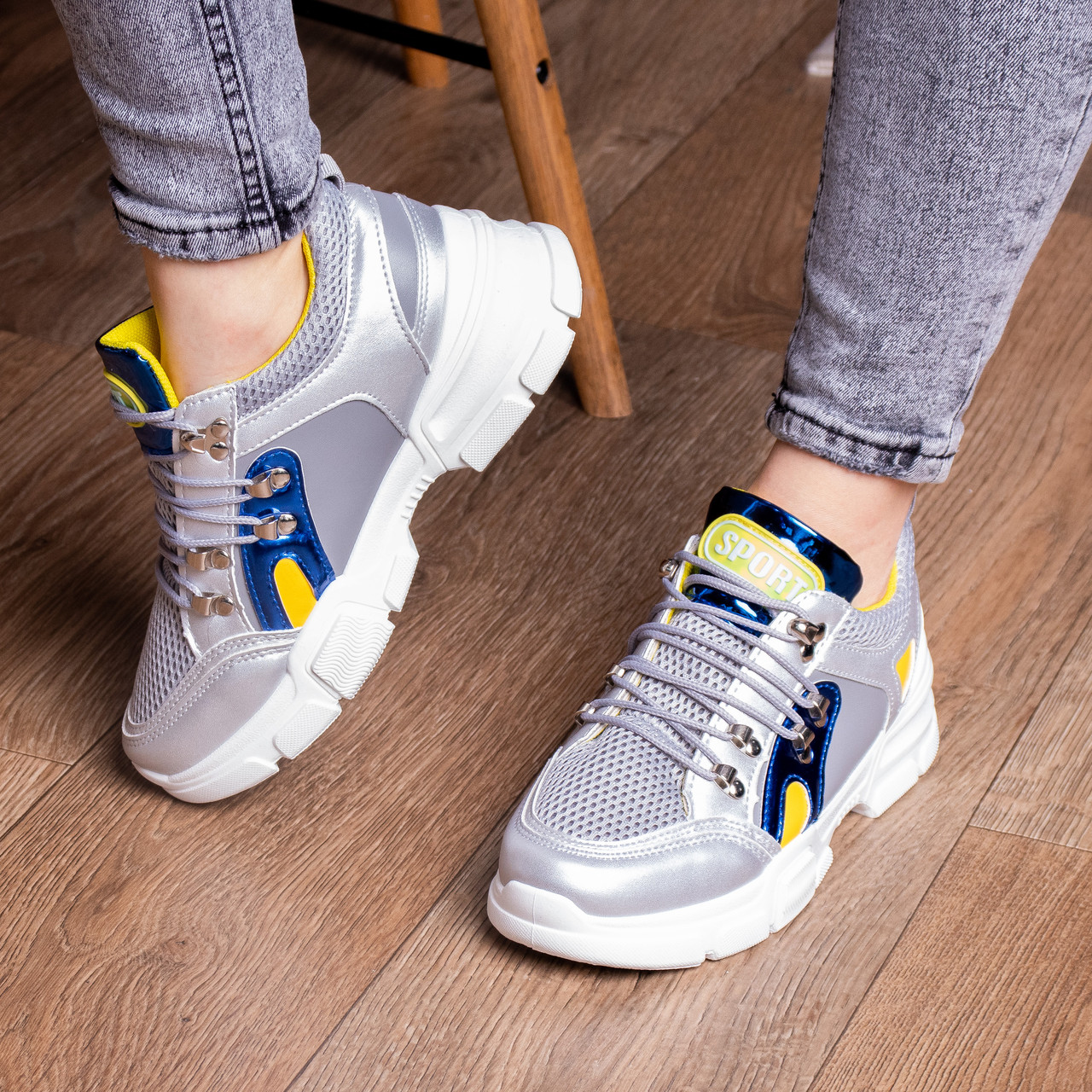 

Женские кроссовки Fashion Demmi 1158 41 размер 25,5 см Серебро