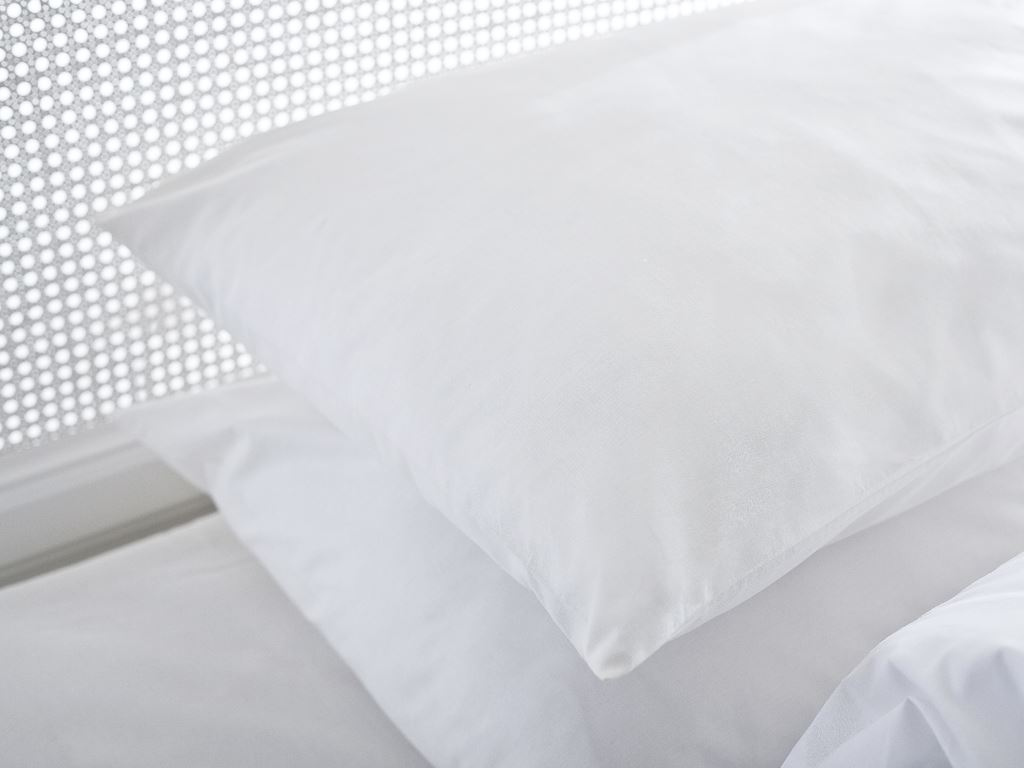

Набор наволочек Zugo Home Hotel Line Satin 83 TL 50*70(2) см белый