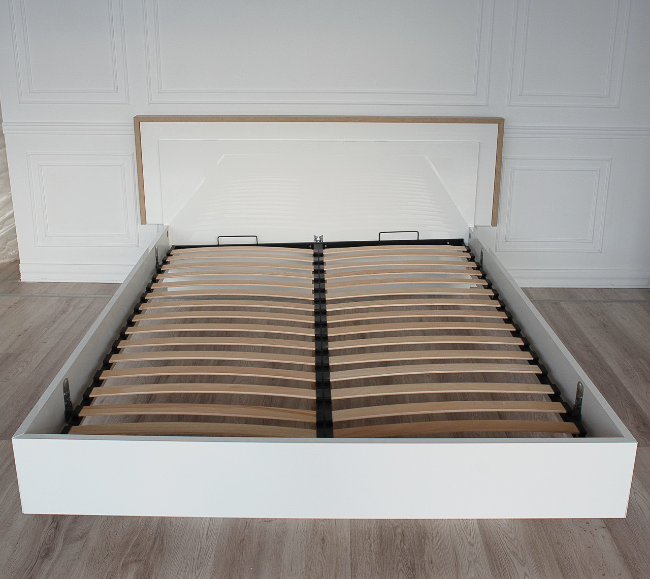 

Ліжко Embawood Верона 200*180 білий