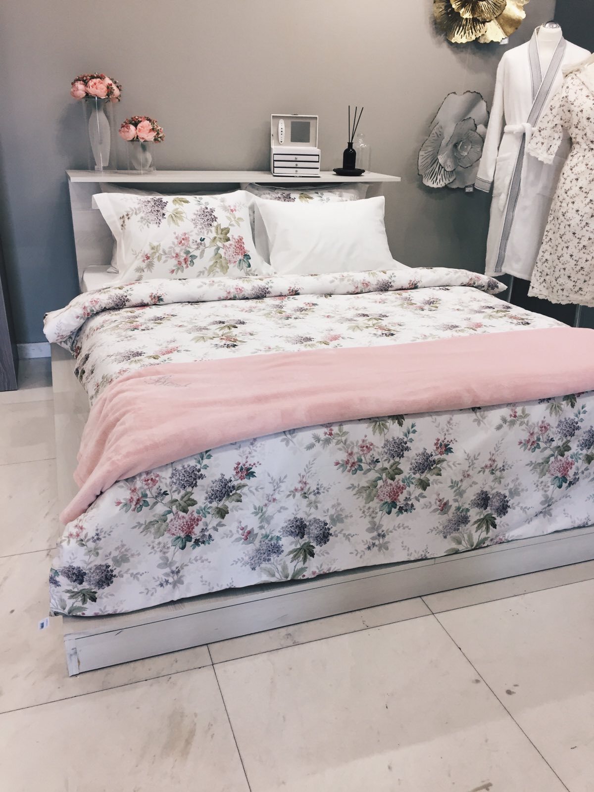 

Постельное белье Tivolyo Home Versales евро 6 предметов белый 200x220