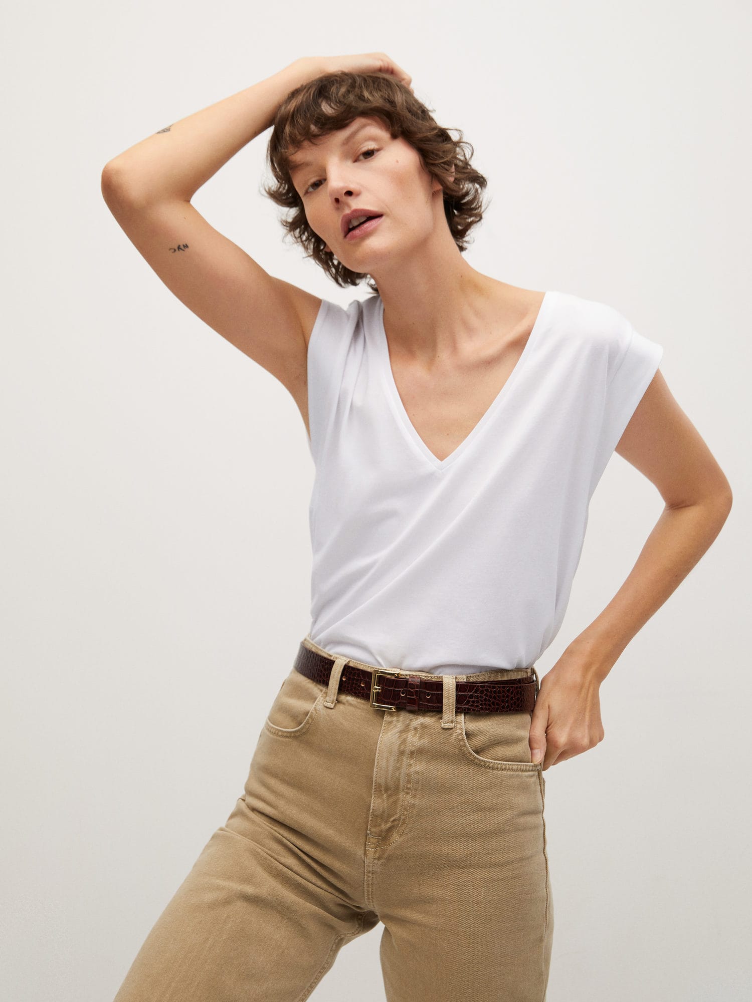 

Футболка Mango 87095703-01 M