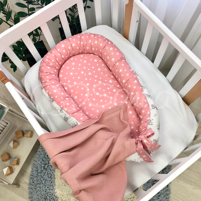 

Кокон для новорожденных (позиционер гнездышко) Baby Design Baby серо-пудровый 90х65 см