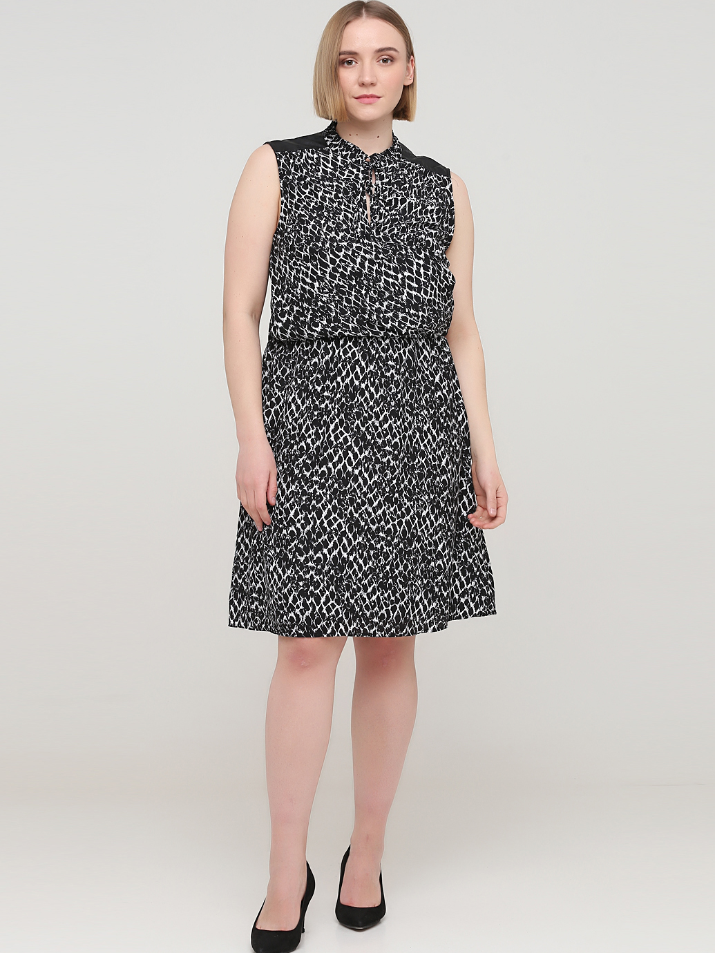 

Платье H&M 186194  Черное с белым, Платье H&M 186194 44 Черное с белым