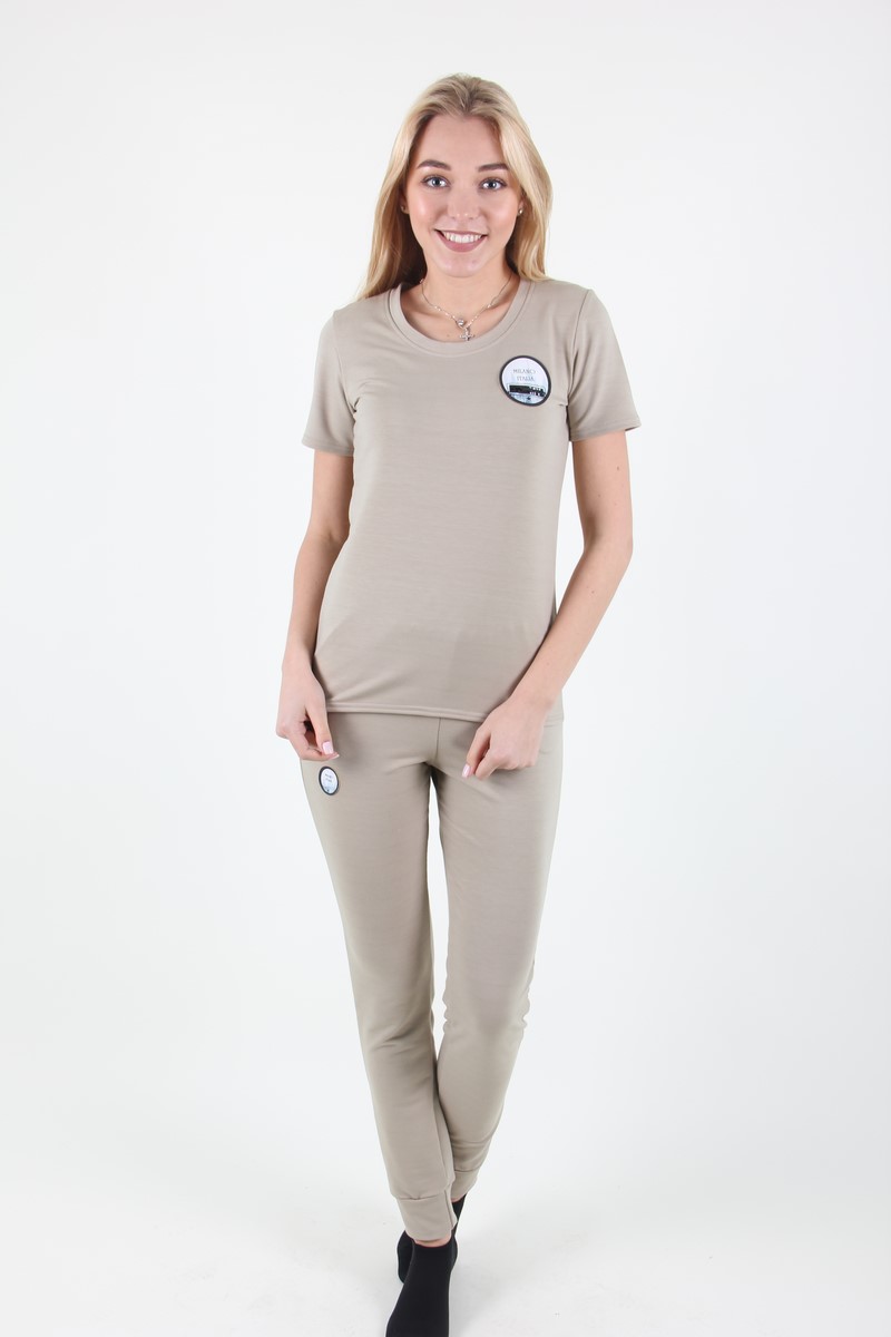 

Костюм женский MissFashion 7046 (Бежевый, Костюм женский MissFashion 7046 (Бежевый M)