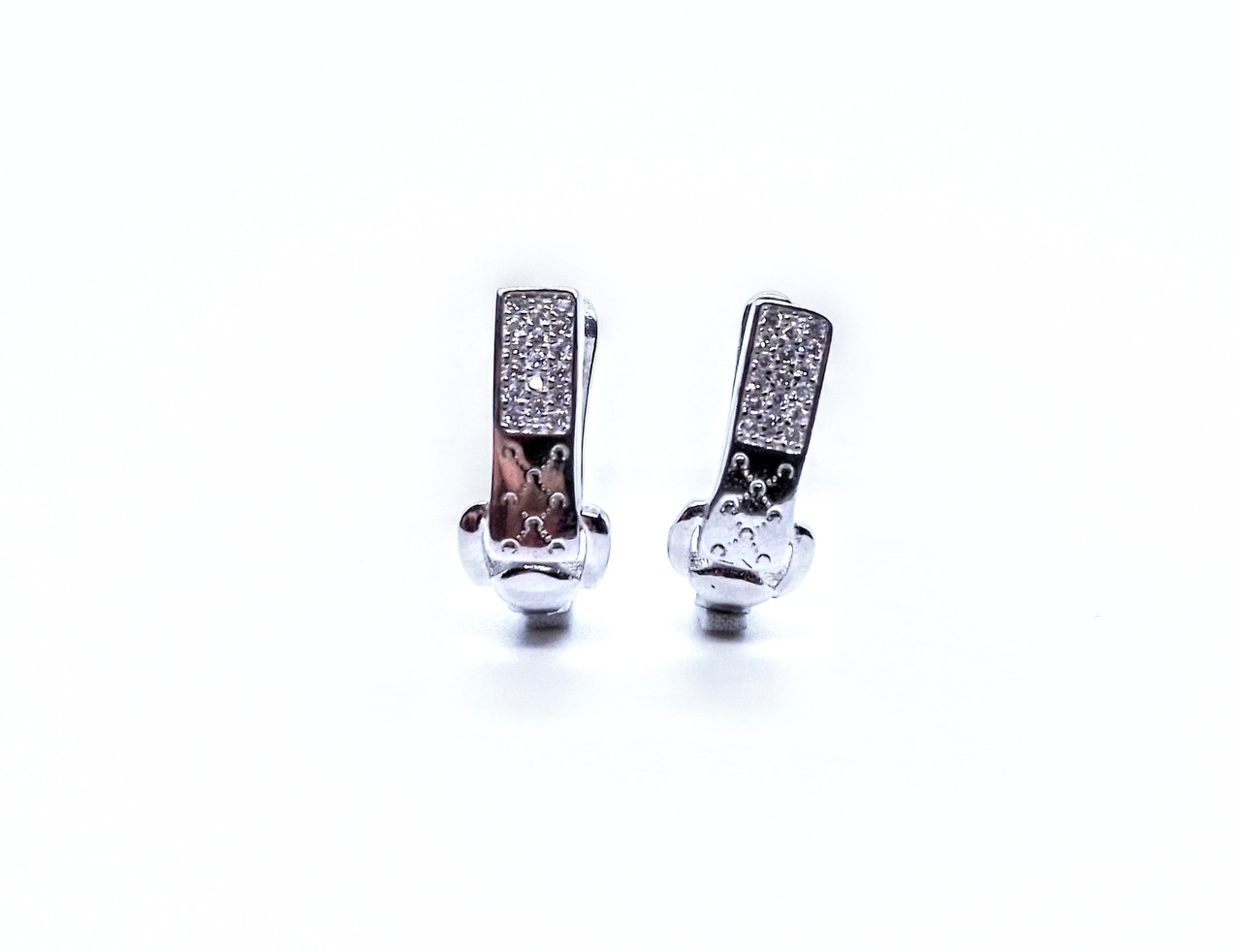 

Серьги с цирконами минимализм 72095