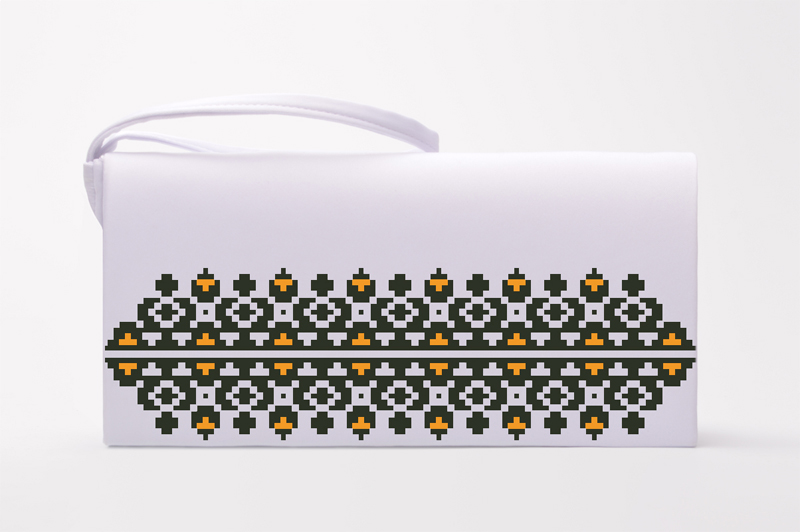 

Набір для вишивки бісером Барвиста Вишиванка заготовки пошитого клатча Сокальська. Ніжність (КЛ058лБ1301k)