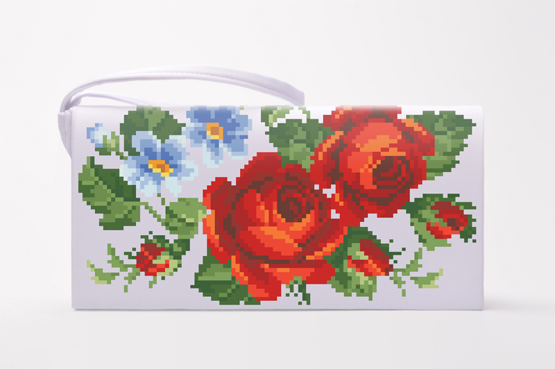 

Набір для вишивки нитками Барвиста Вишиванка заготовки пошитого клатча Пристрасні троянди, фіалки (КЛ011шБ1301i)