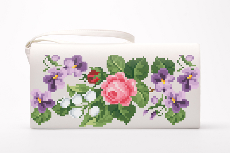 

Набір для вишивки нитками Барвиста Вишиванка заготовки пошитого клатча Ніжні квіти (КЛ130шМ1301i)