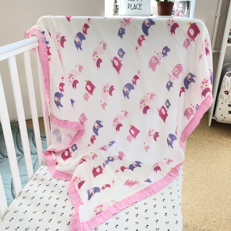 

Одеяло плед муслиновое 4 слоя Bymoms Слоны розовые