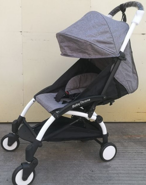 

Детская коляска Baby Throne с облегчённой, прочной рамой. Вес 5,8 кг. Серый