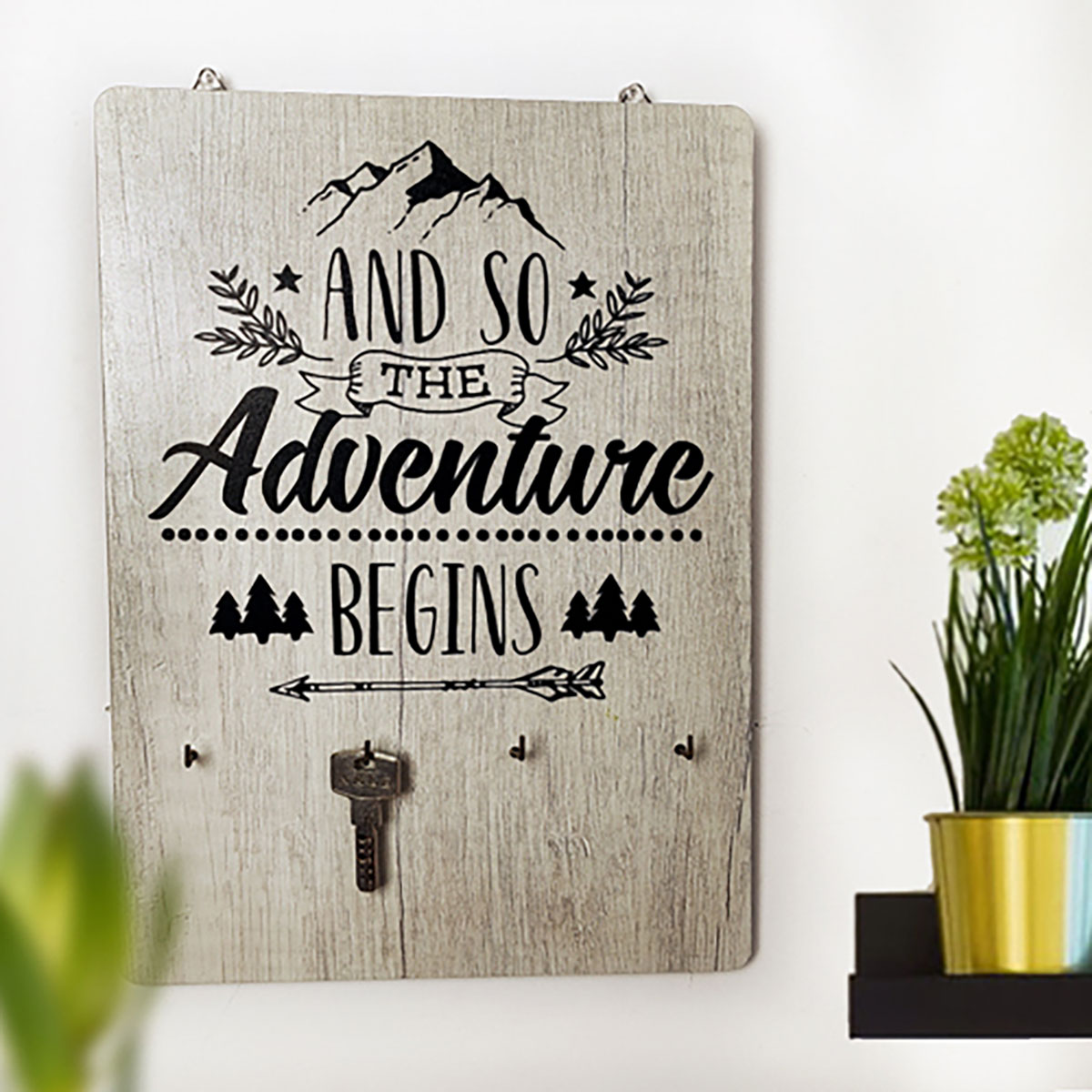 

Ключница настенная вертикальная Presentville And so the adventure begins