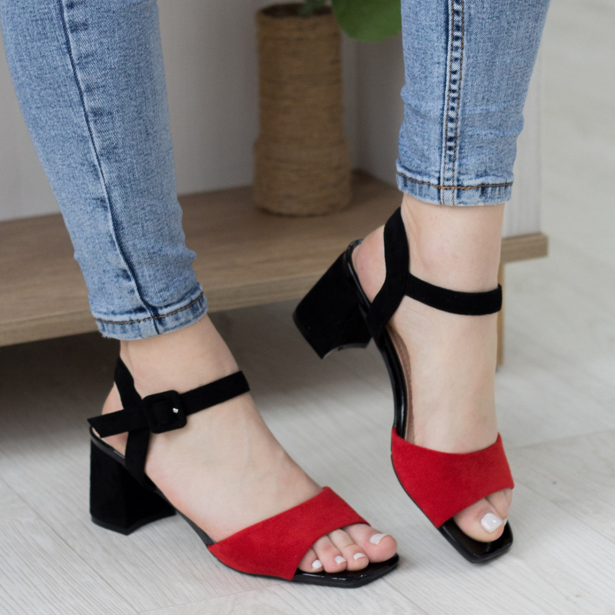 

Женские босоножки Shoes Kadi 2710 38 размер 24.5 см Красный