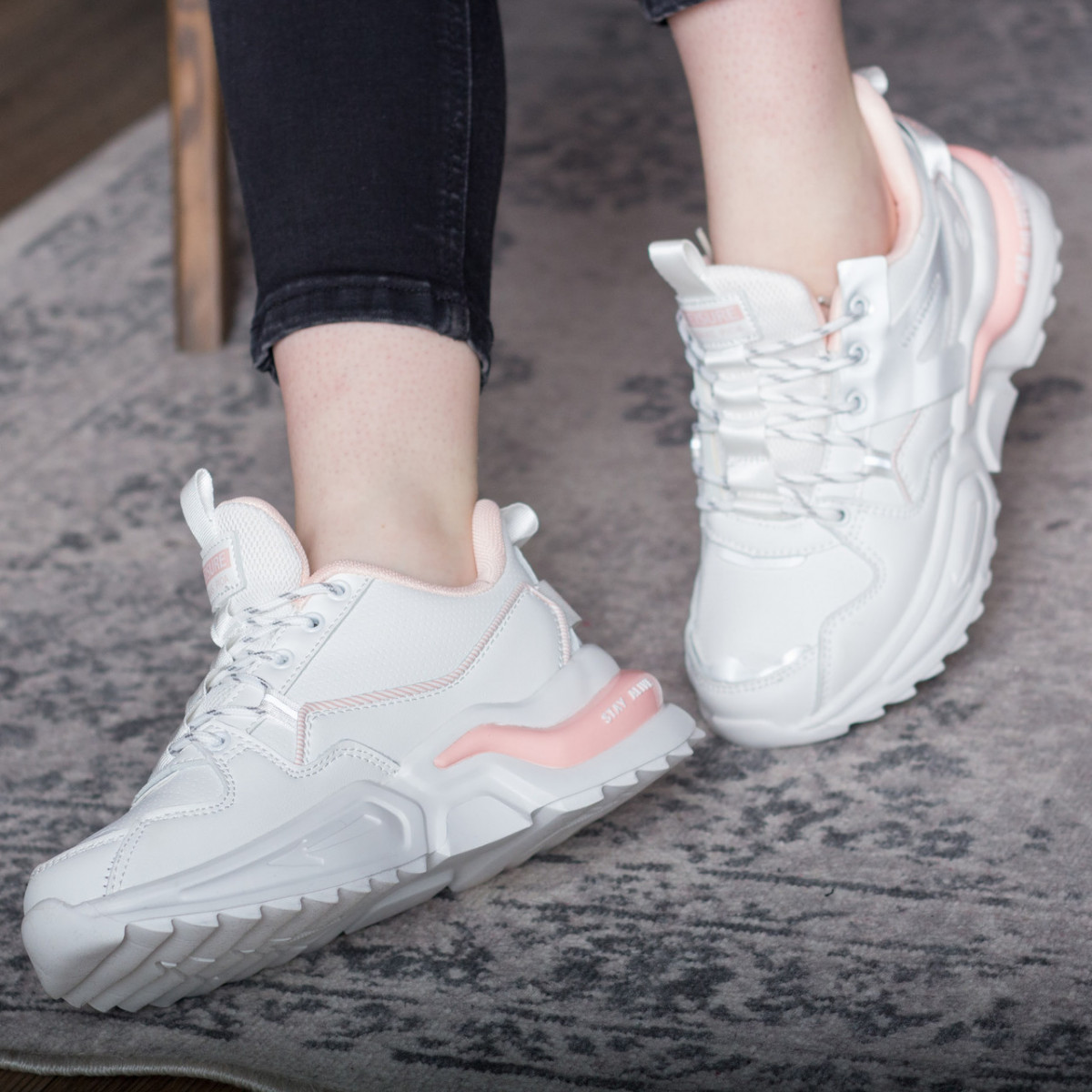 

Кроссовки женские Shoes Quana 2698 41 размер 26 см Белый