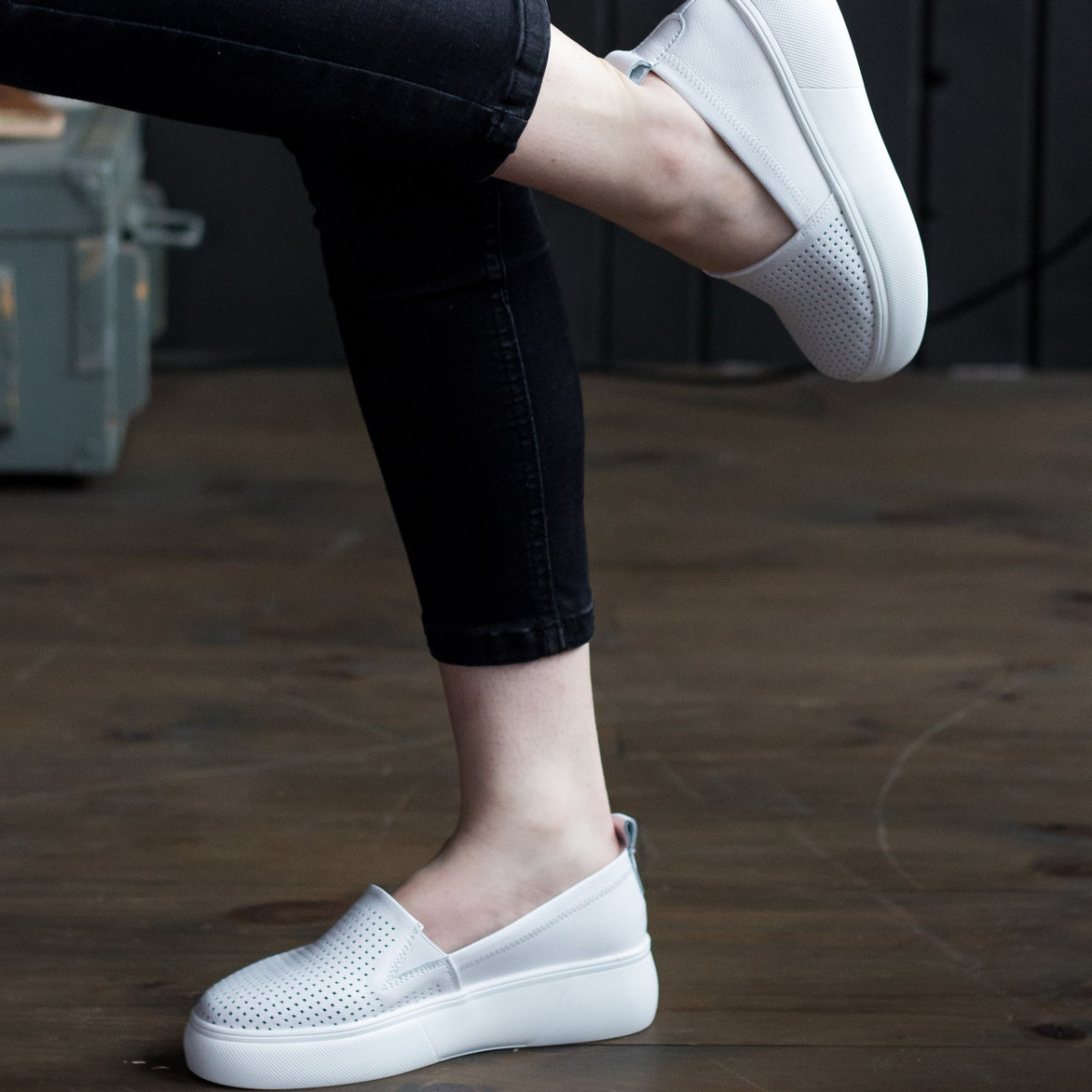 

Слипоны женские Shoes Edhessa 2776 37 размер 23.5 см Белый