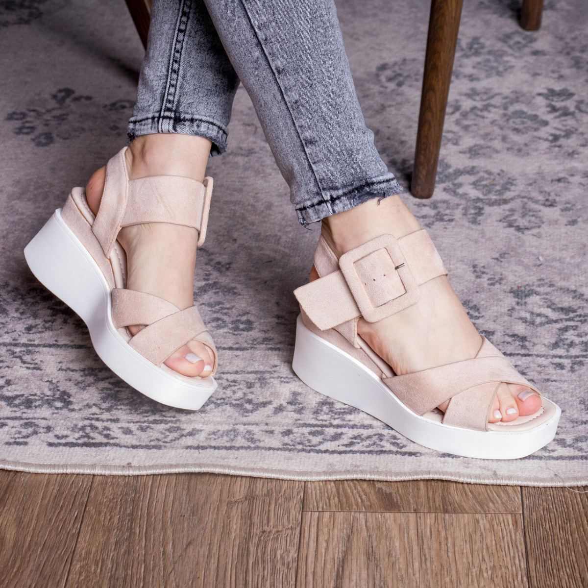 

Женские босоножки Shoes Randy 2689 41 размер 26 см Бежевый